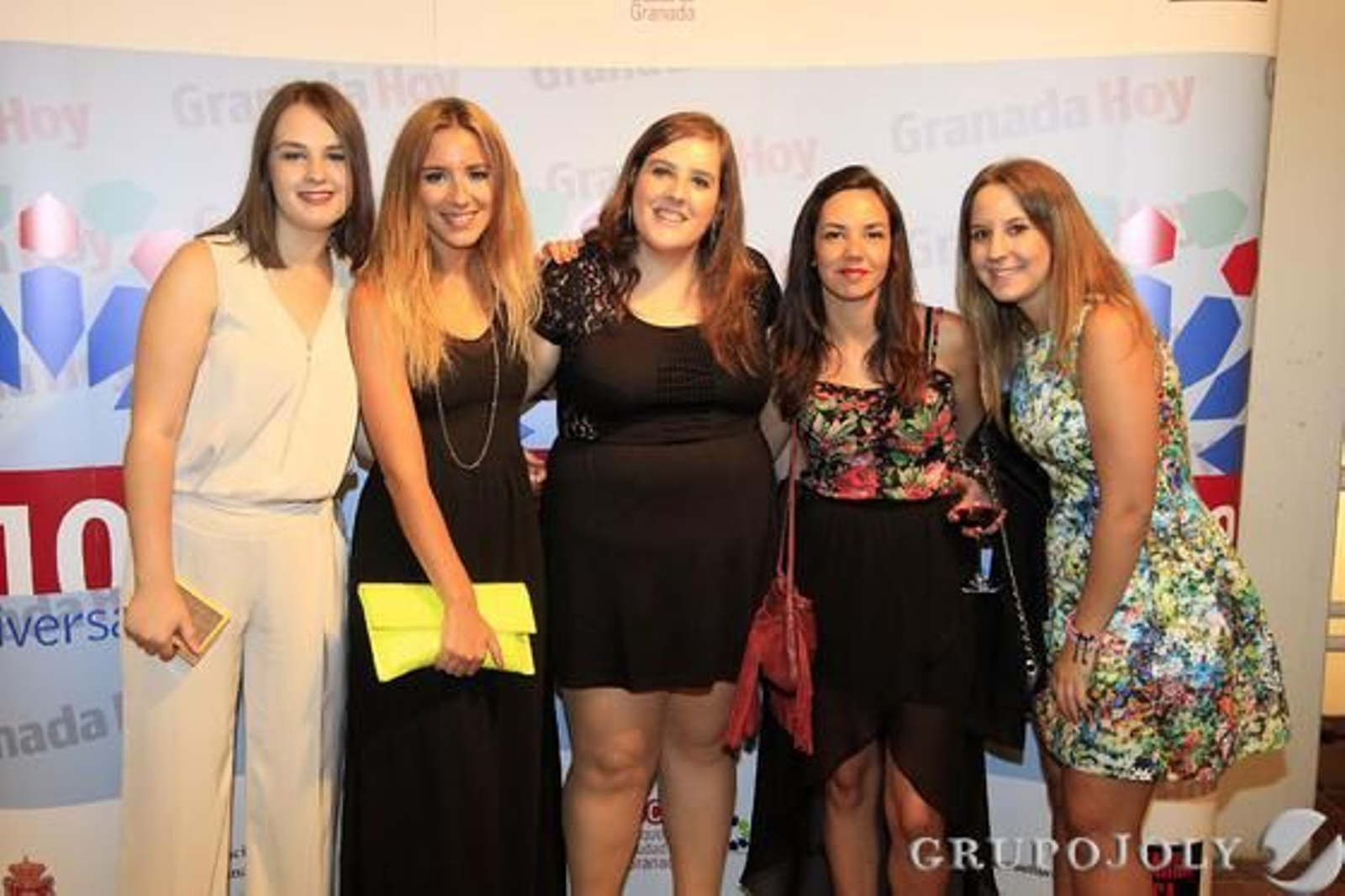 Alba Martín, Virginia Martínez, Laura Velasco, Lourdes Mingorance y Sofía Ramón.

Foto: Pepe Villoslada-Lucia Rivas