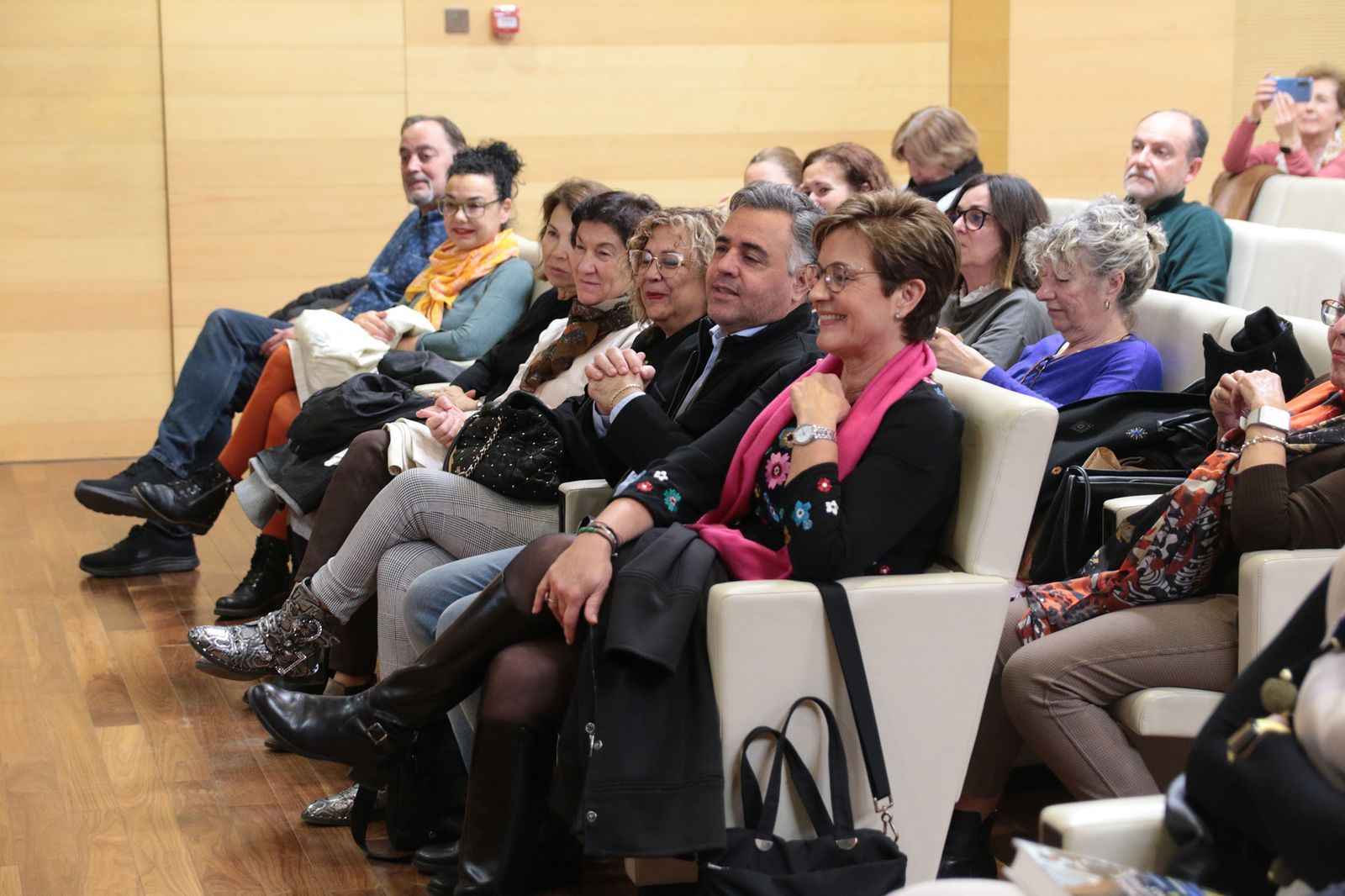 El Diario de los Libros, con Cristina Campos y su novela 'Historias de mujeres casadas'