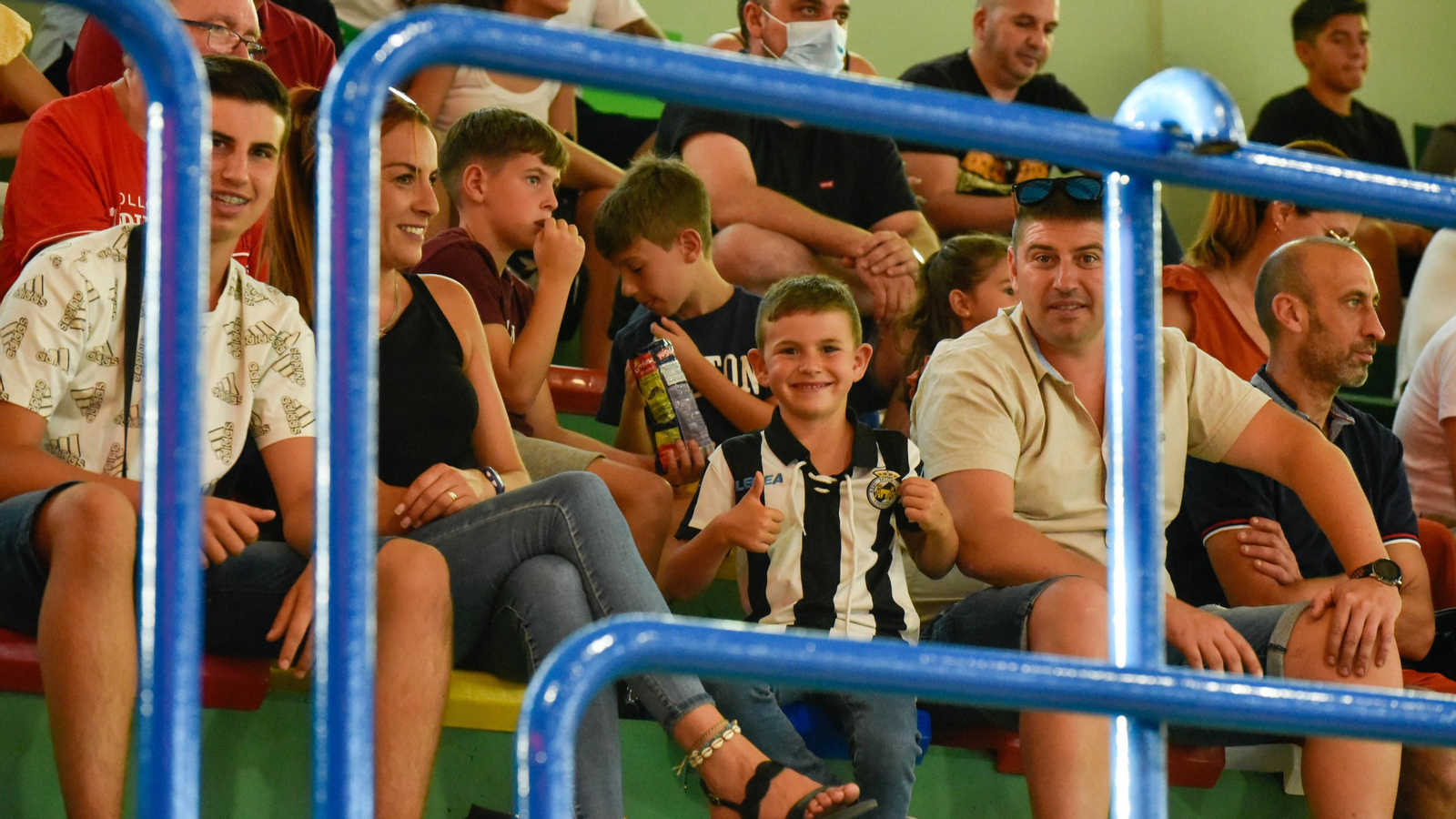 Las fotos de la reinauguración del Pabellon Municipal de La Línea