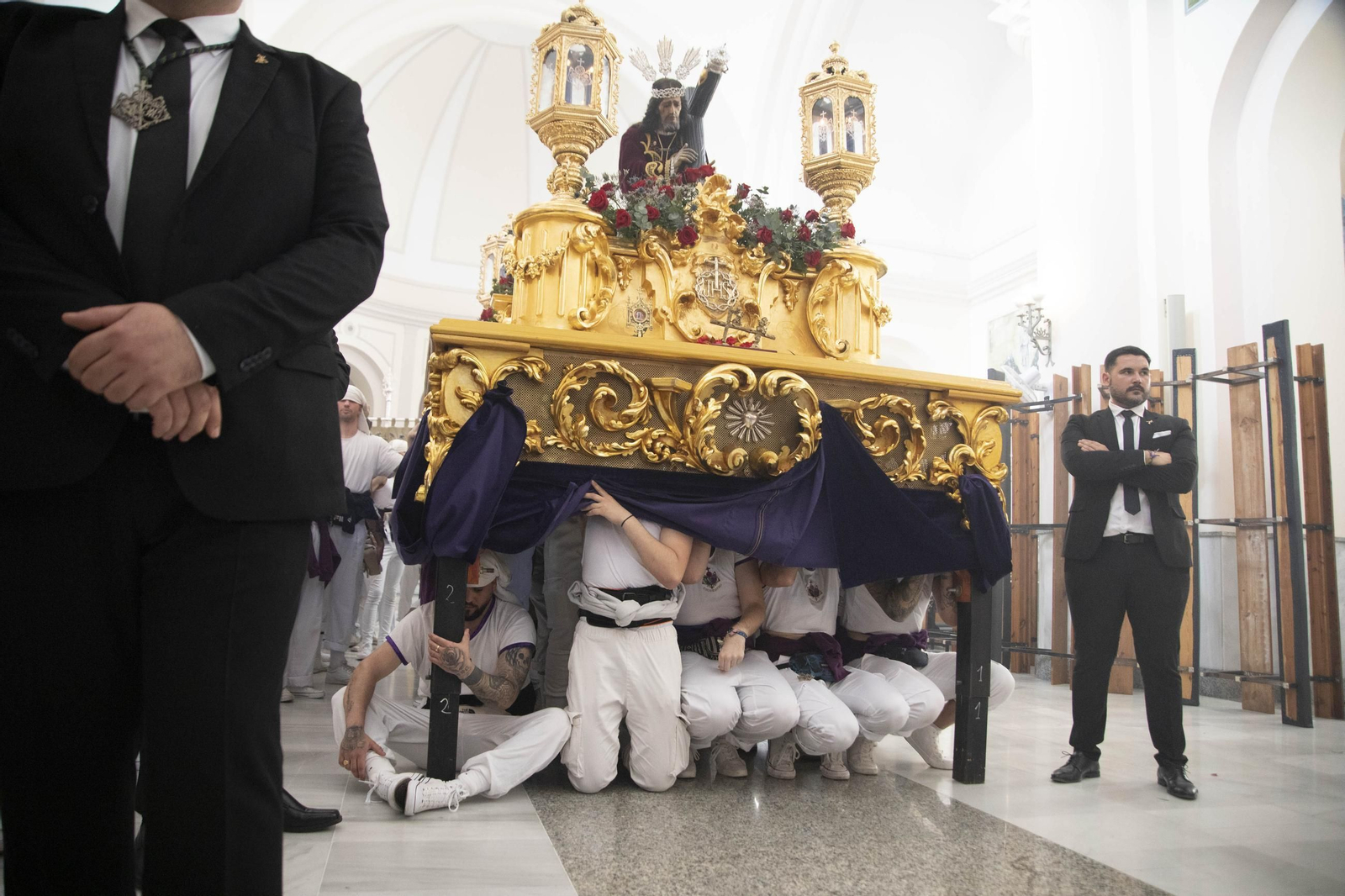 Encuentro en la Semana Santa de Almería 2025