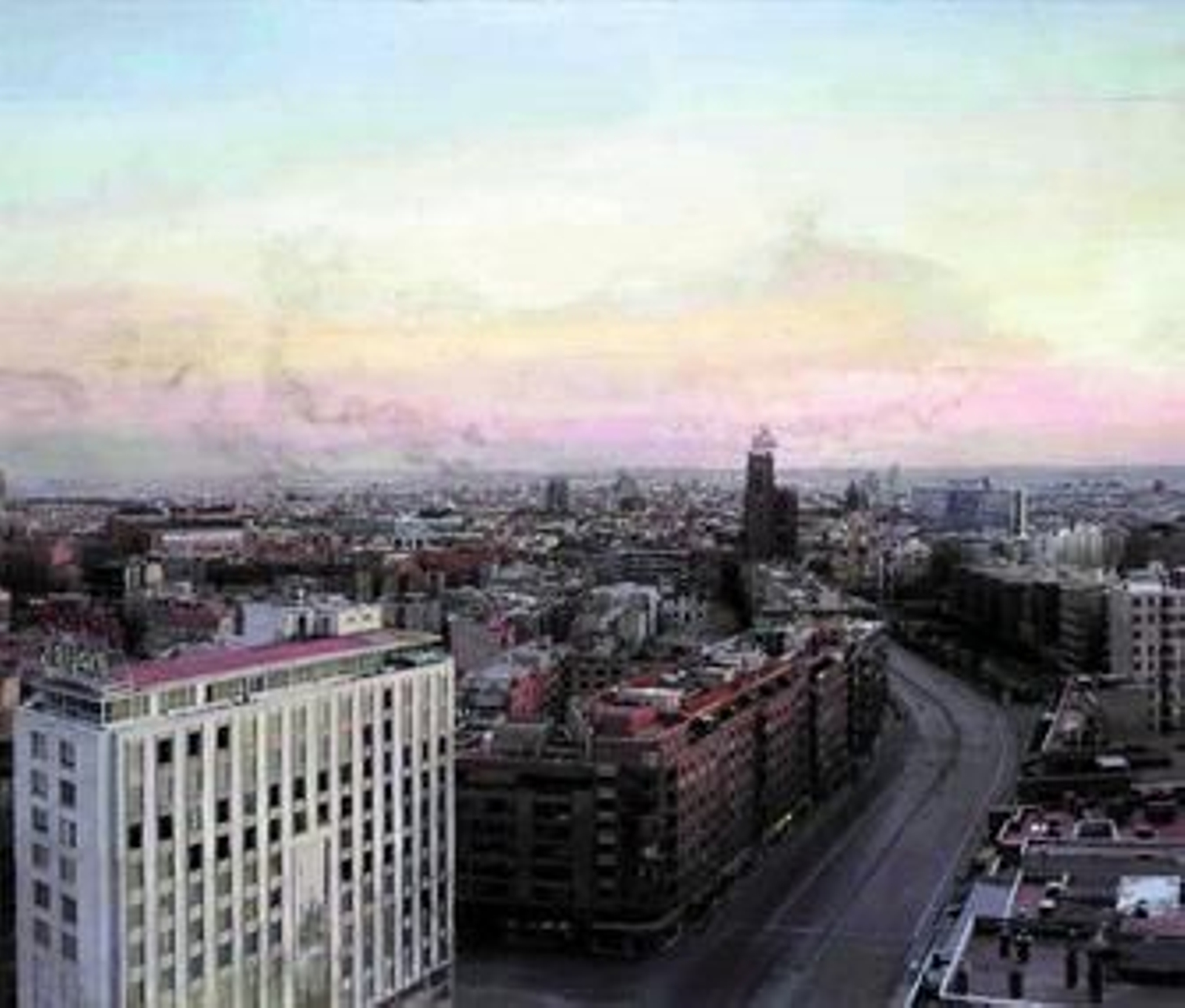 Imagen del lienzo subastado el pasado lunes en Christie's y titulado 'Madrid desde Torres Blancas'.