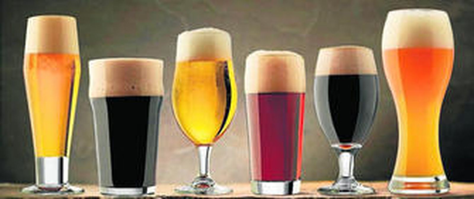 1. En el mundo hay muchas variedades de cerveza. 2. La Vieille bon Secours, la cerveza más cara del mundo. 3. La cerveza era casi sagrada en el Antiguo Egipto.  4. Sileno, un dios mitológico del que se dice que iba siempre bebido y al que se relaciona con el gusto por la cerveza.