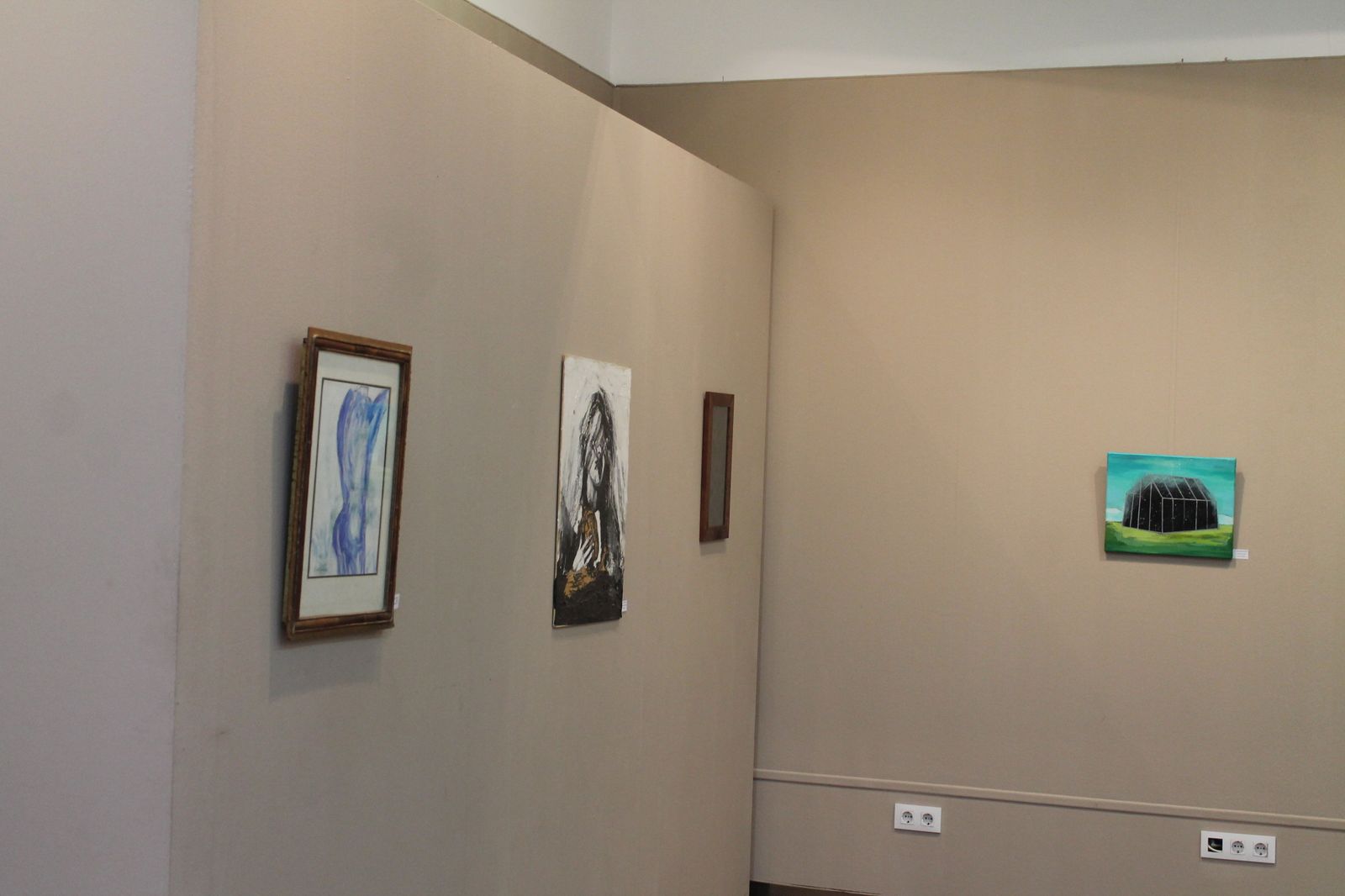 Exposición de pintura 'Respirarte', organizada por Asociación Andaluza de Fibrosis Quística