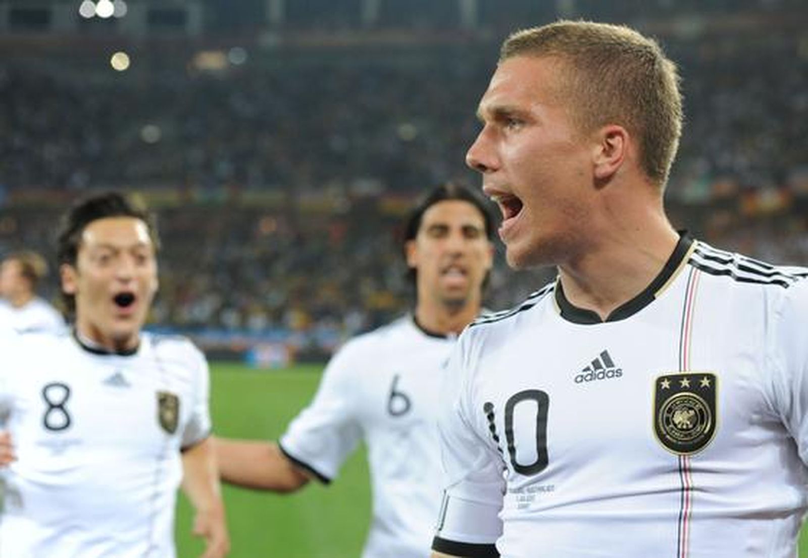 Alemania golea en su debut ante Australia en el Grupo D. / AFP