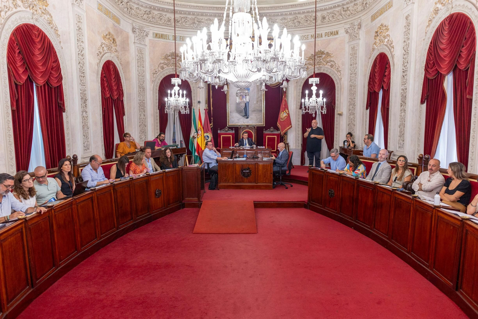 Una imagen del Pleno del Ayuntamiento de Cádiz.