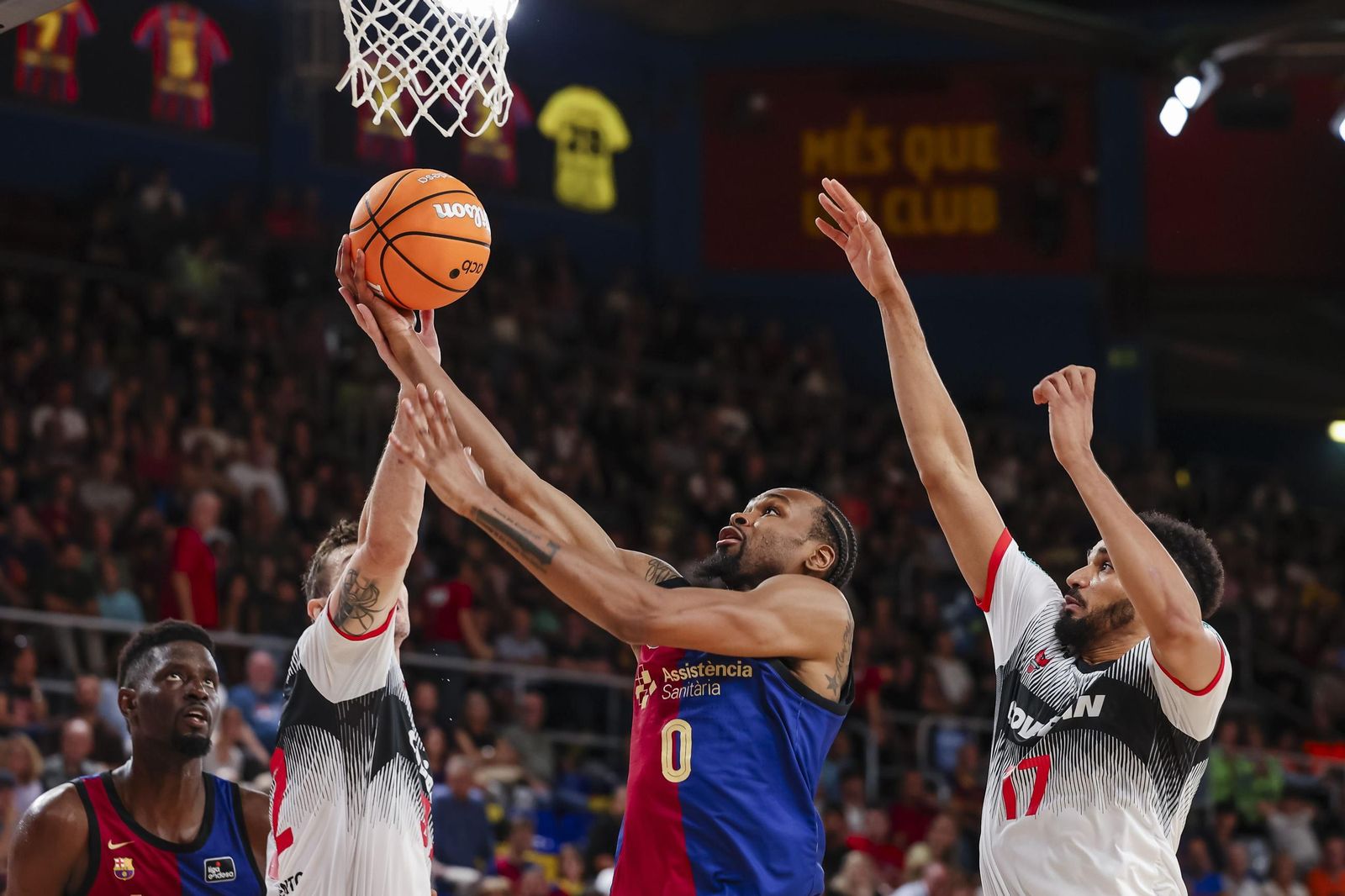 Las mejores imágenes del partido del Covirán Granada en el Palau