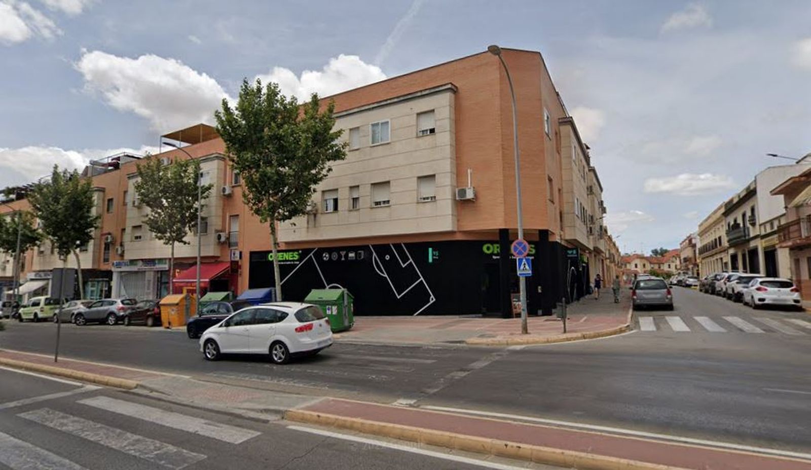 El acusado secuestró a la víctima en esta esquina de Dos Hermanas.