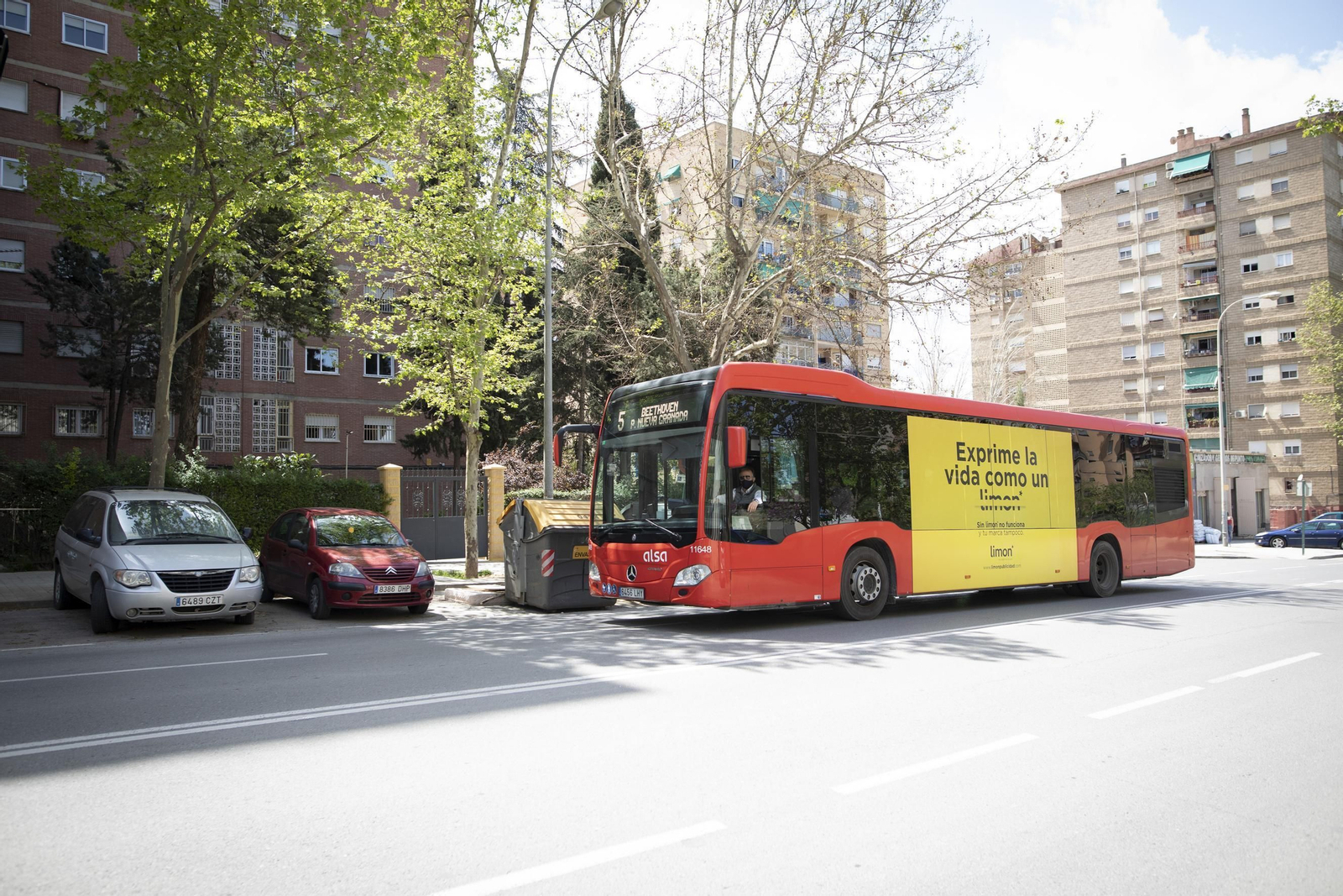 Un autobús urbano de Granada