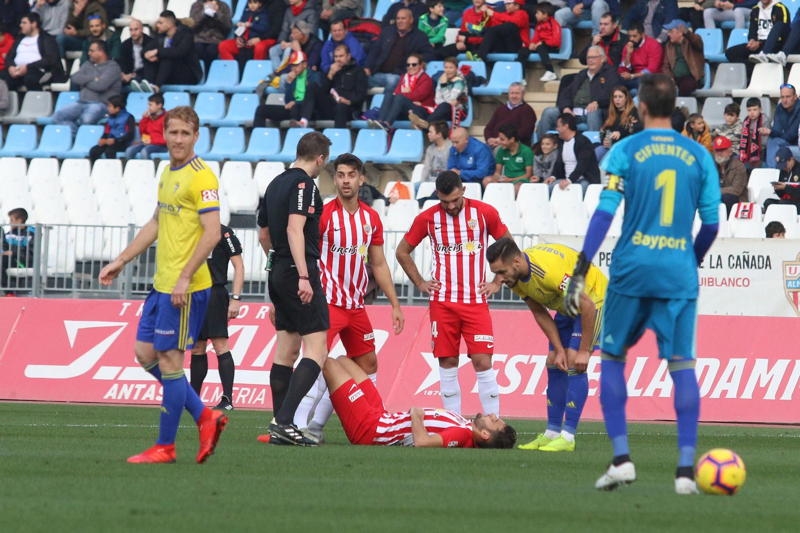 Las imágenes del Almería-Cádiz
