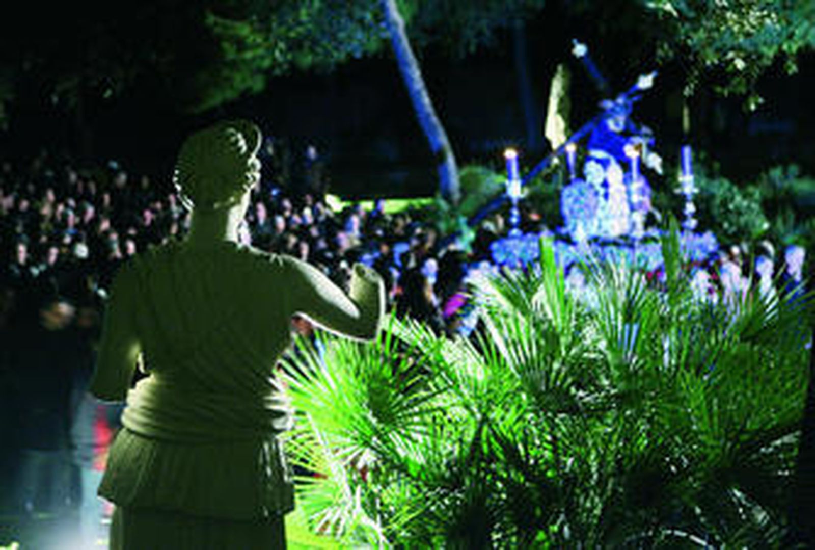 Vía crucis del Aljarafe con canto gregoriano