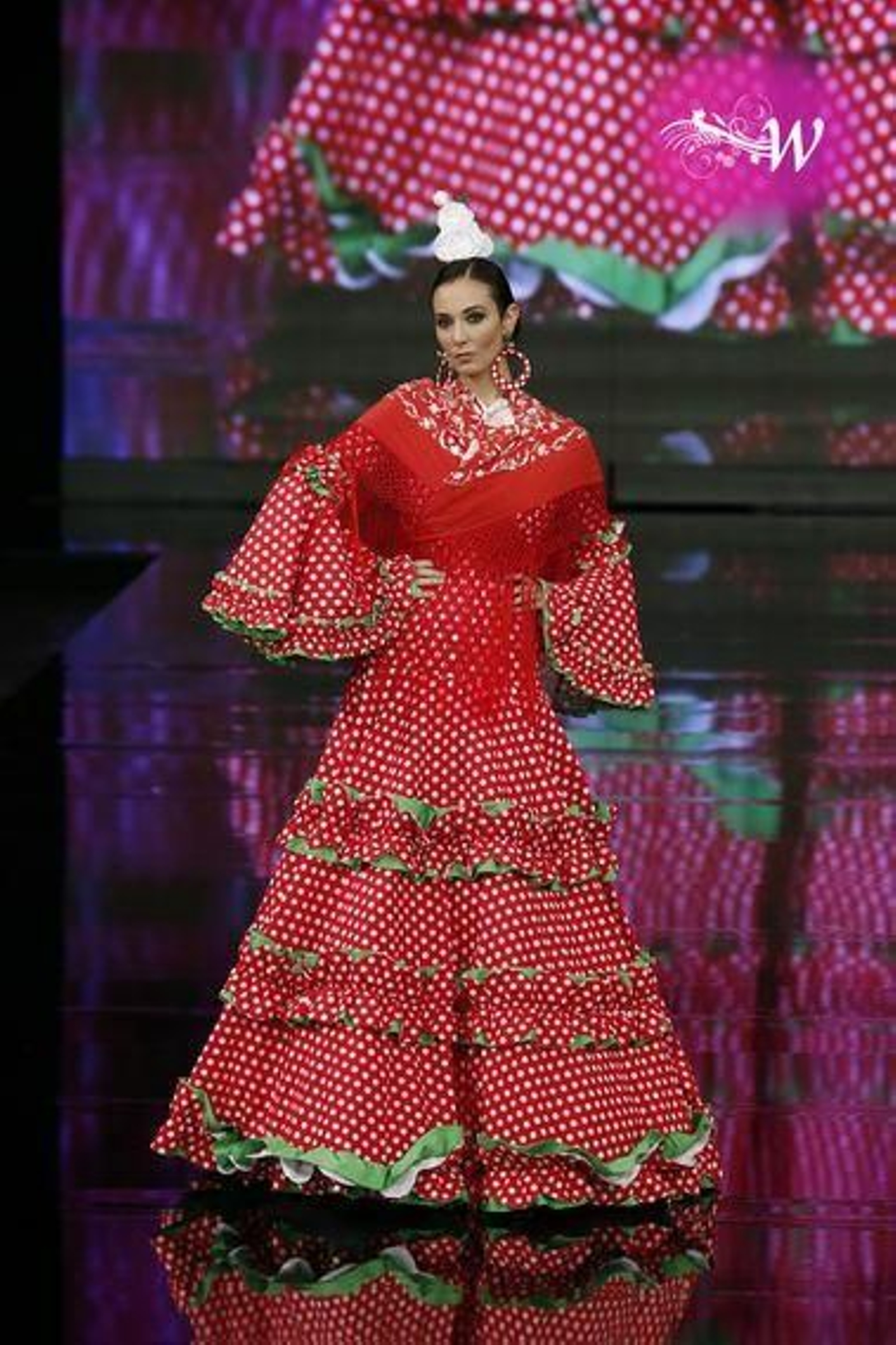 Cristo Báñez vuelve a SIMOF para presentar su colección de flamenca 2020, todas las fotos