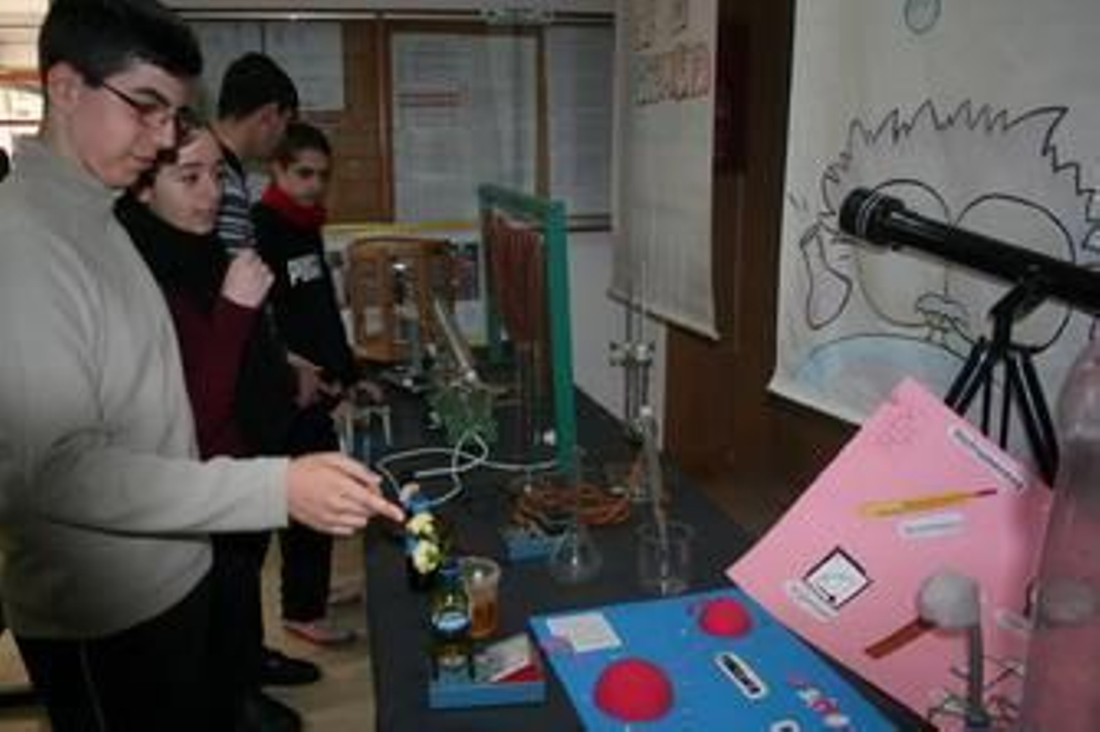 El IES Al-Andalus cierra su tercera Semana de la Ciencia