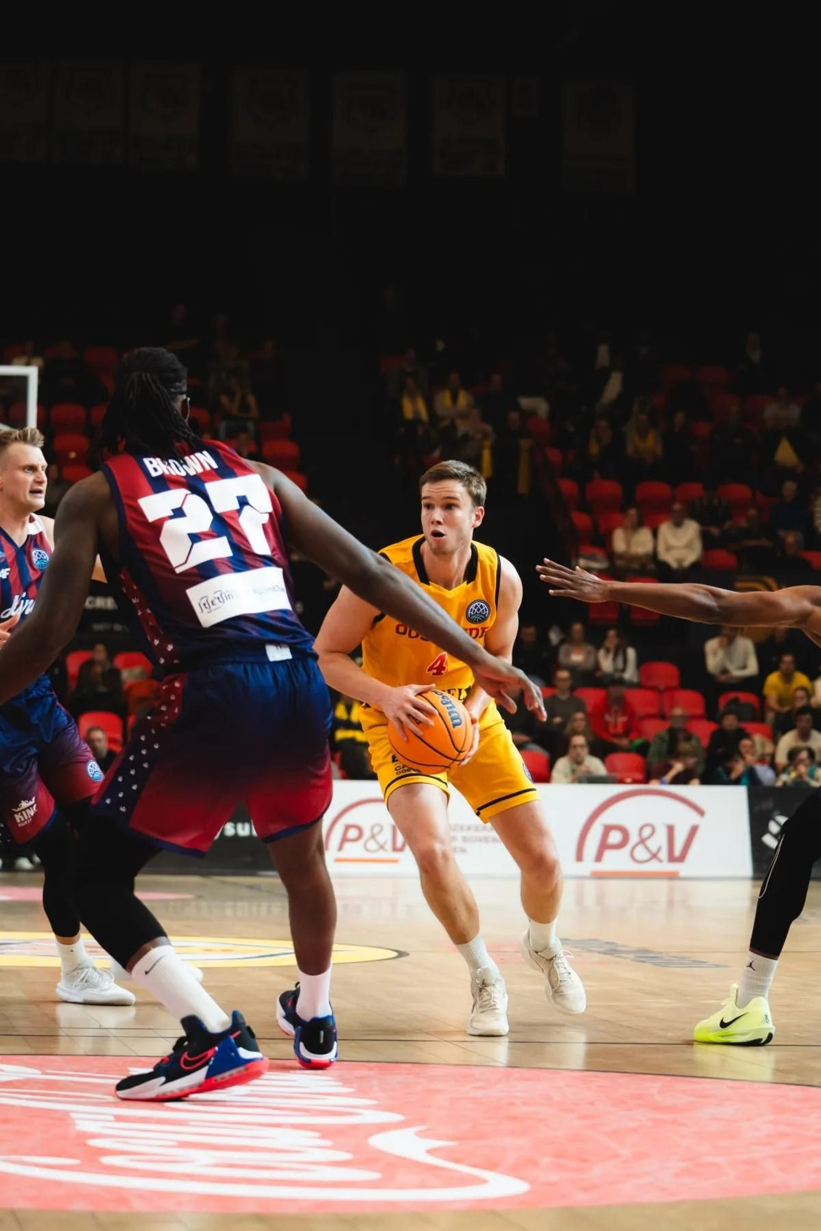 El Filou Oostende derrota al King Szczecin en el otro partido del grupo del Unicaja