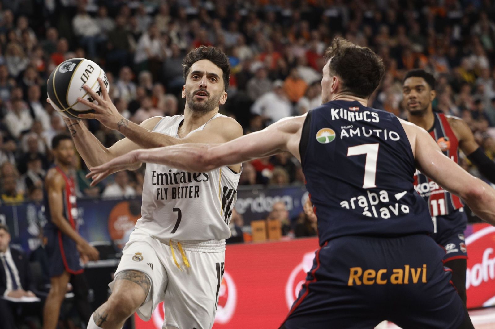 Las fotos de la final de la Copa del Rey de Baloncesto entre Real Madrid y Baskonia
