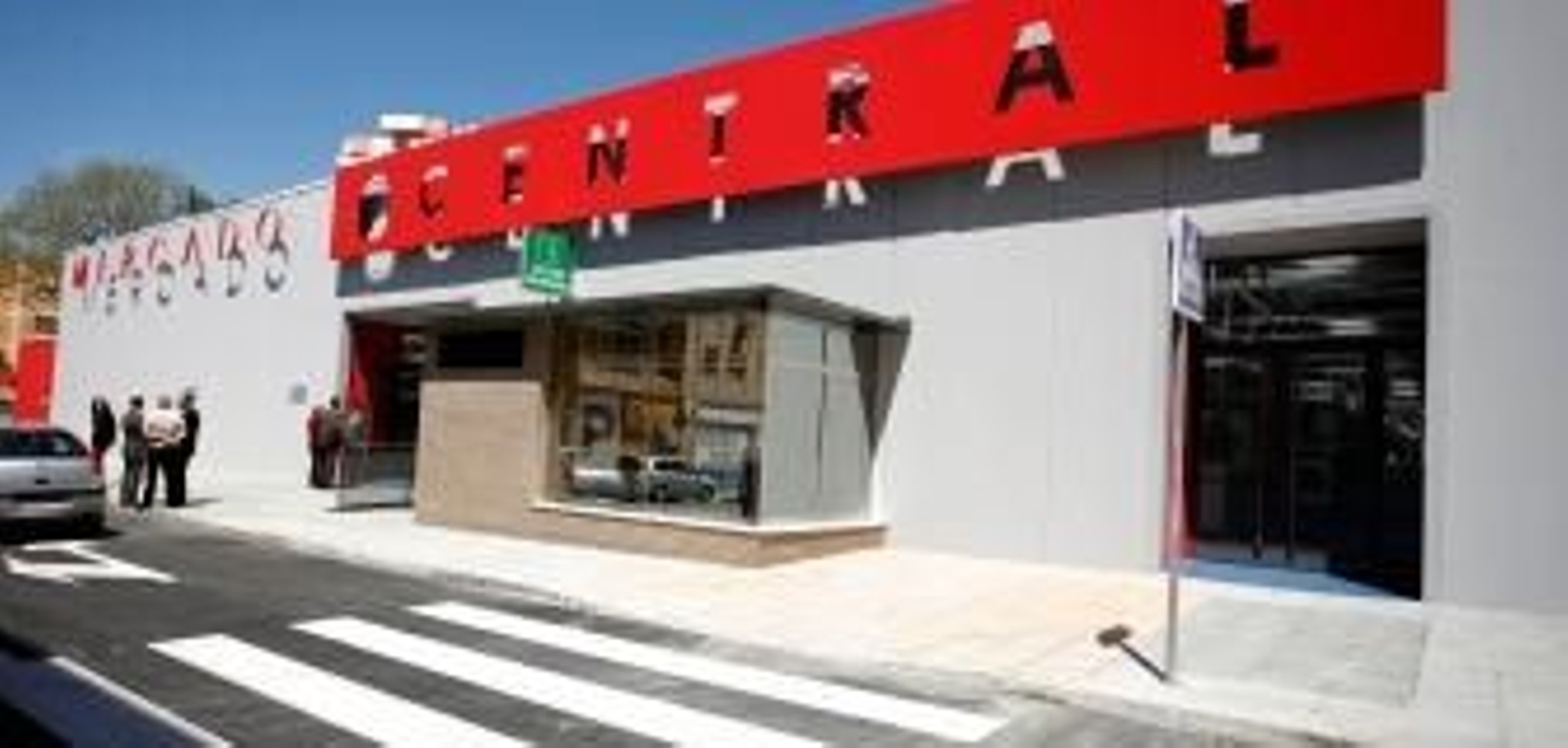 El Ayuntamiento adjudica a la cadena ‘Consum’ las instalaciones del Mercado Provisional