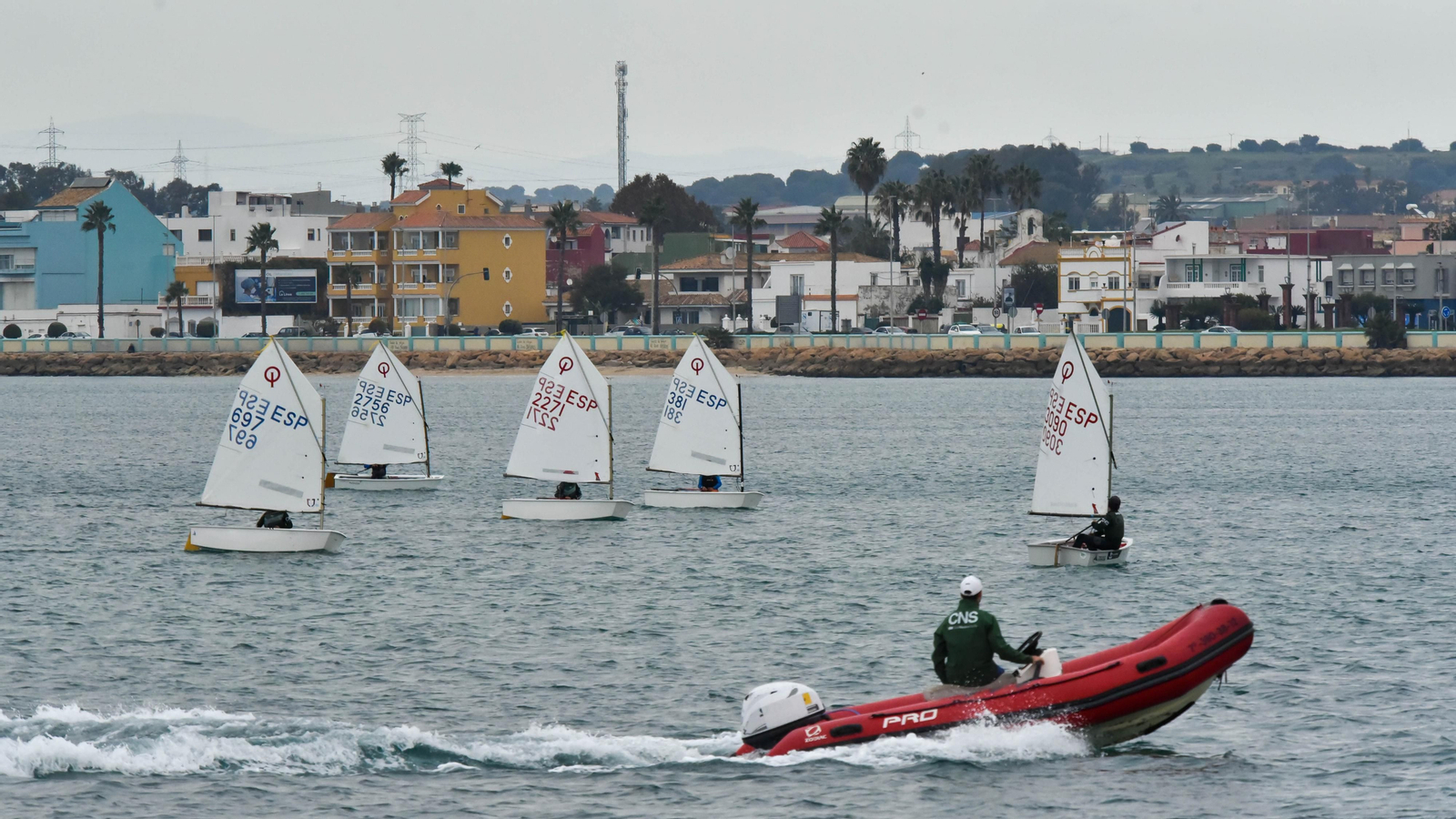 Las fotos de la primera jornada de la Copa de Andalucía de Óptimist en La Línea