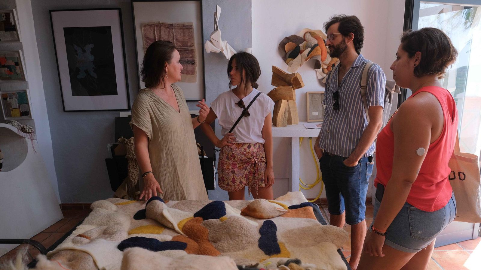 Los estudios de los artistas se pueden visitar. Los estudios de los artistas se pueden visitar.