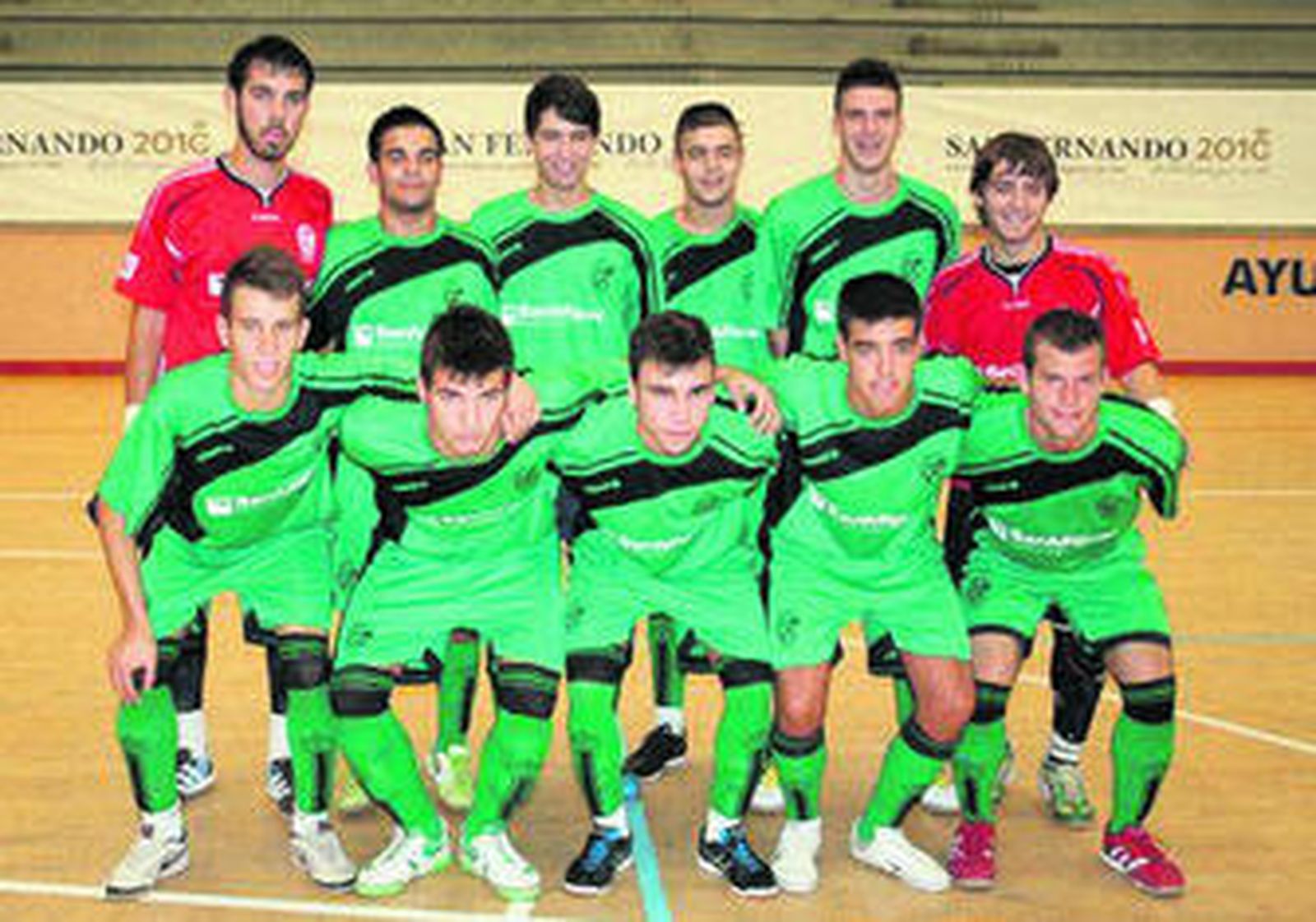 Formación del Géminis San Miguel, campeón 2009/2010 del grupo andaluz occidental de Liga Nacional juvenil.