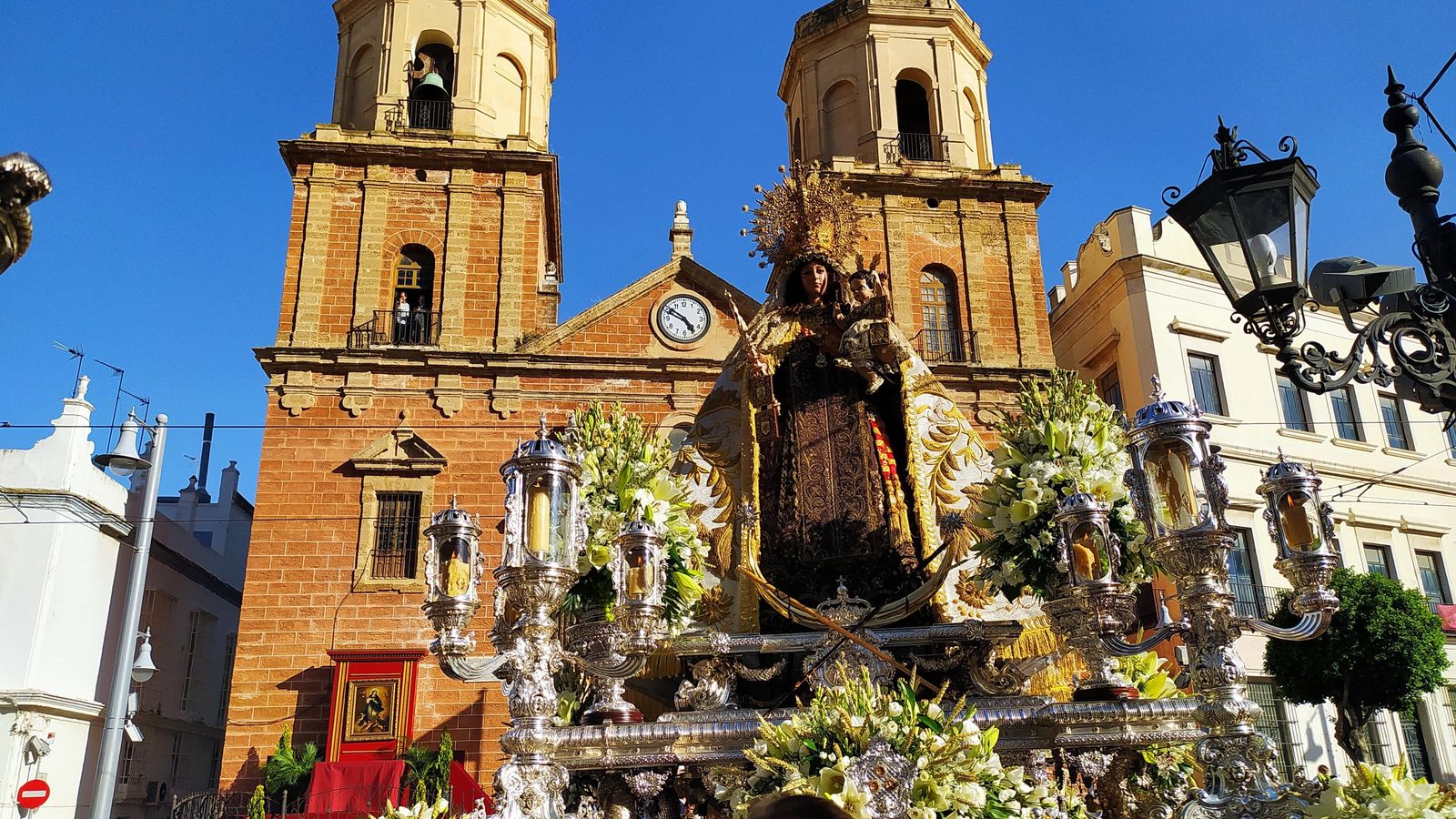 La Virgen del  Carmen, en la procesión del Corpus.