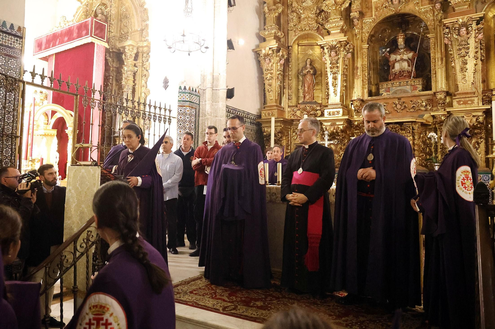 Las mejores imágenes del Martes Santo en Huelva: Hermandad de Pasión