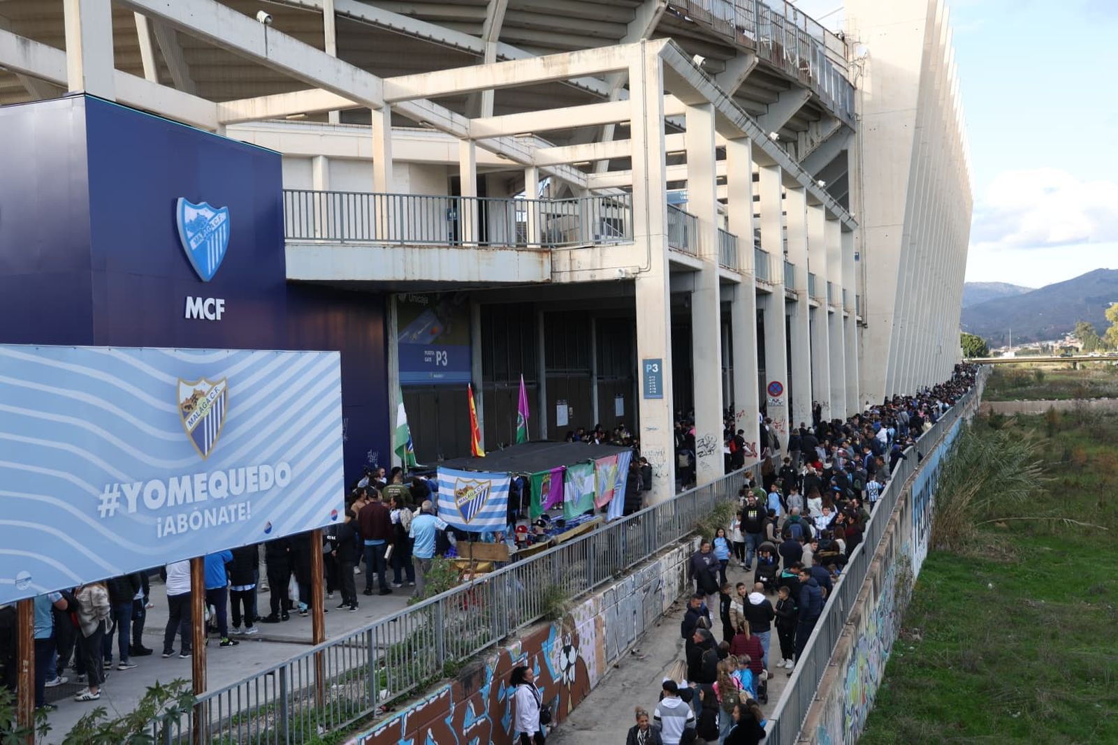 Búscate en las fotos del entrenamiento del Málaga CF en La Rosaleda