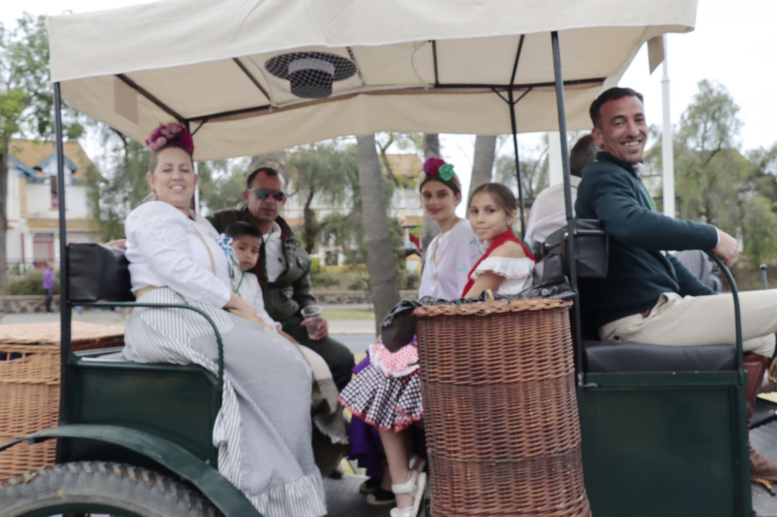 Imágenes de los carros de la Hermandad del Rocío de Huelva
