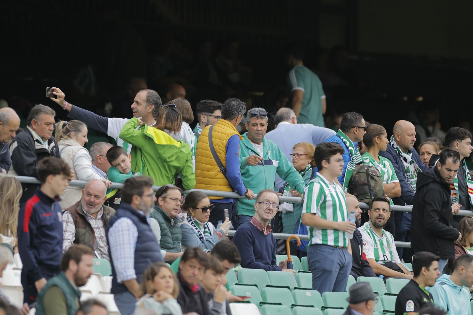 Búscate en las fotos del Betis-Mallorca