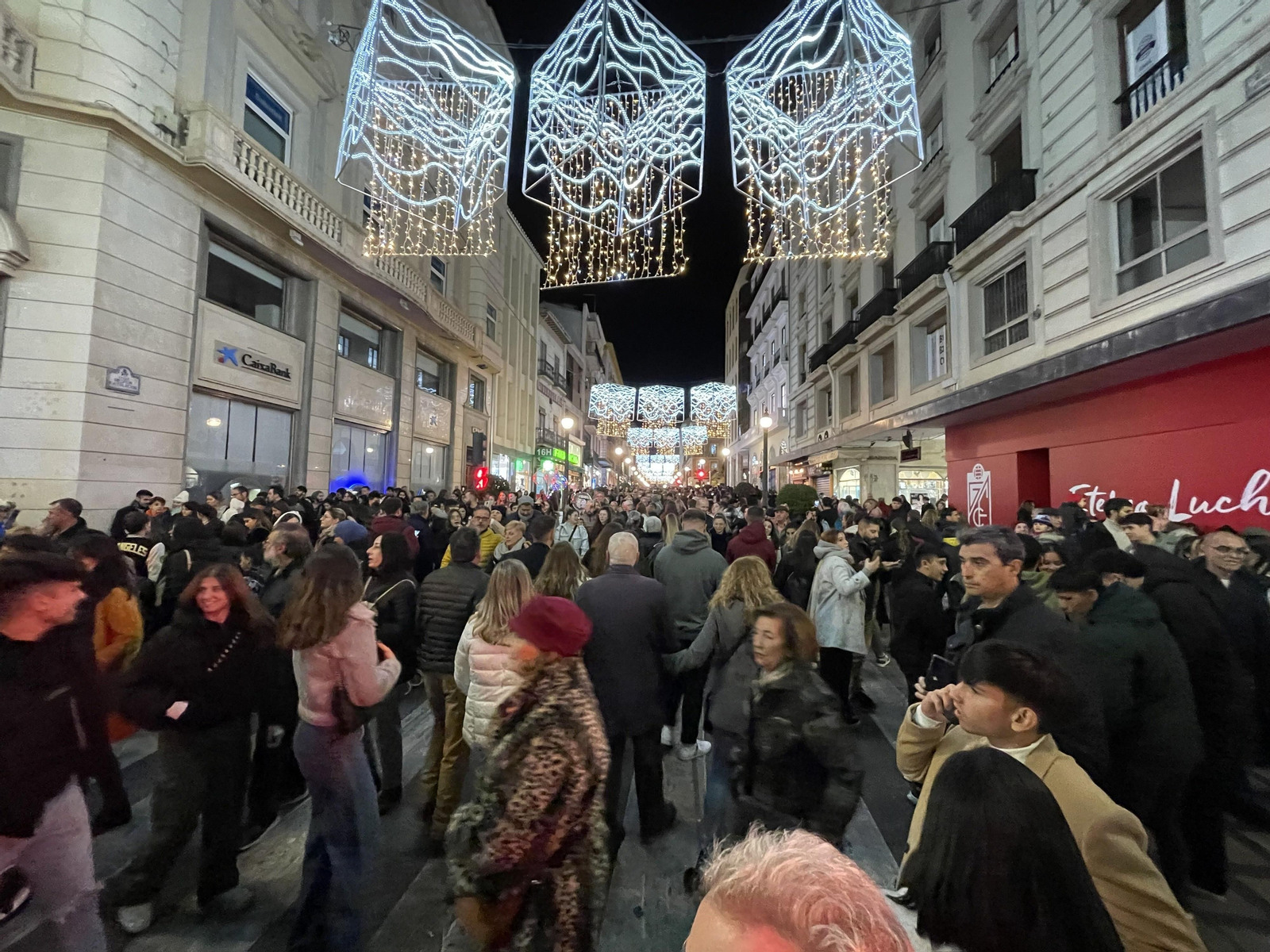 El encendido de las luces de Navidad de Granada en imágenes