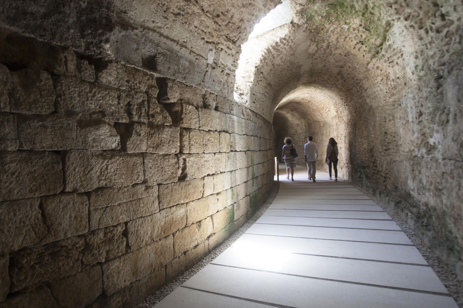Un paseo por el Teatro Romano de Cádiz