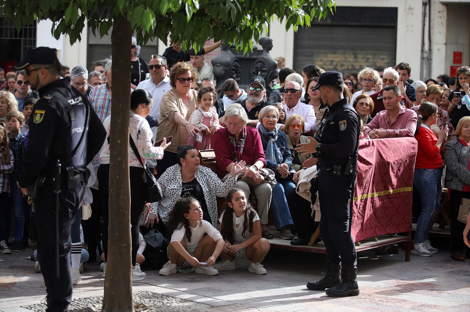 Imágenes del sábado 1 de abril en Huelva