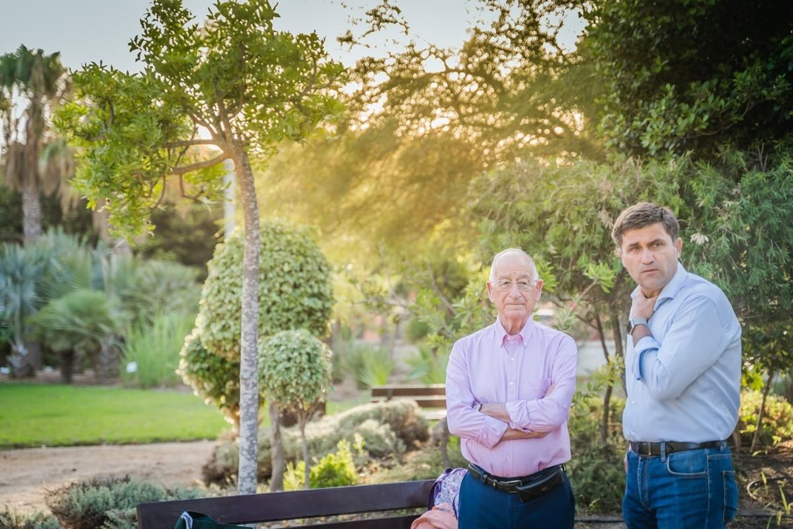 Gabriel Amat, junto a José Juan Rodríguez, responsable de la concejalía que desarrollará la Agenda Urbana 2030 de Roquetas de Mar..