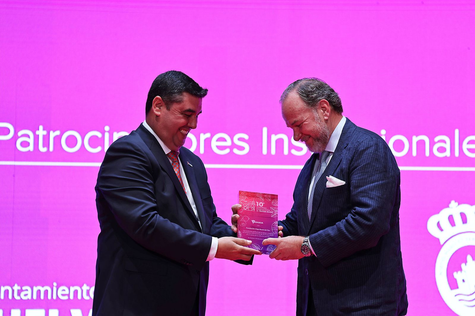 Imágenes de la inauguración del X Congreso de Frutos Rojos de Huelva