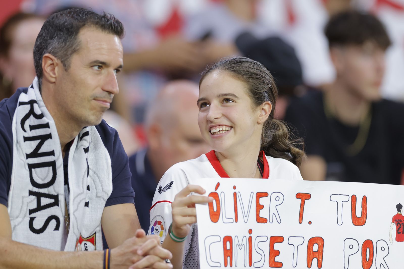 Búscate en las fotos del Sevilla fc-Girona