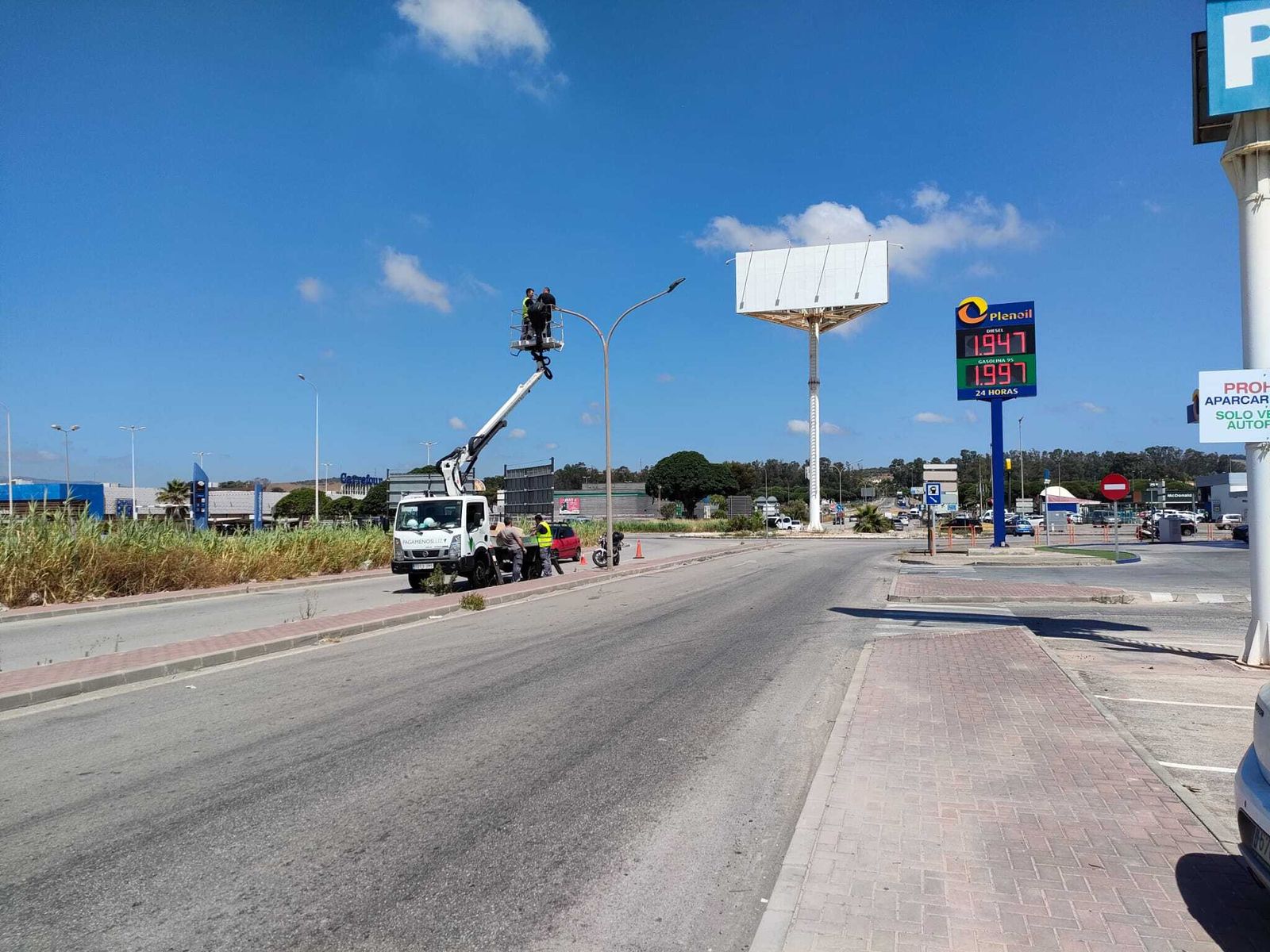 Los trabajos que se llevan a cabo en el polígono de Palmones.