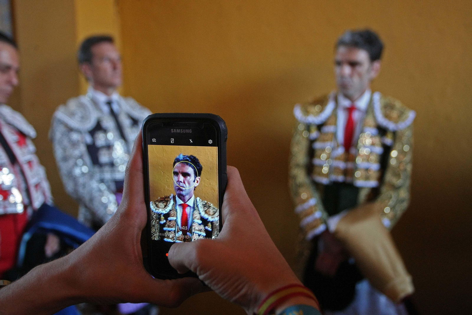 Las imágenes de la reaparición de José Tomás en Algeciras