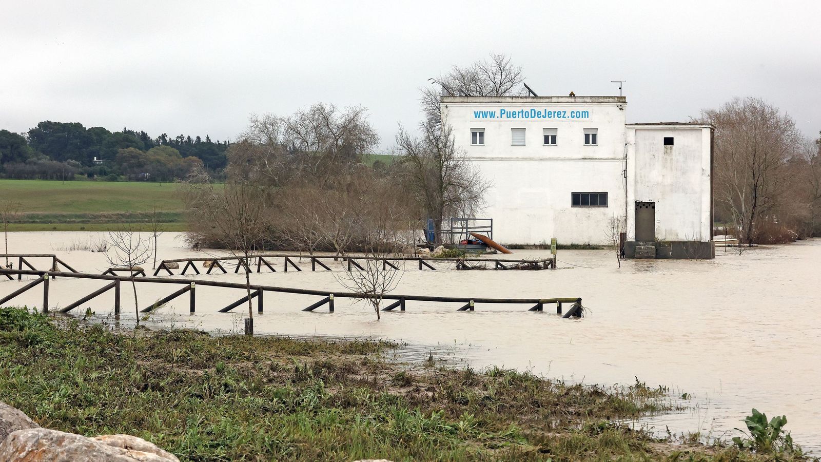 Vuelta a sus casa en La Ina, La Corta y El Portal