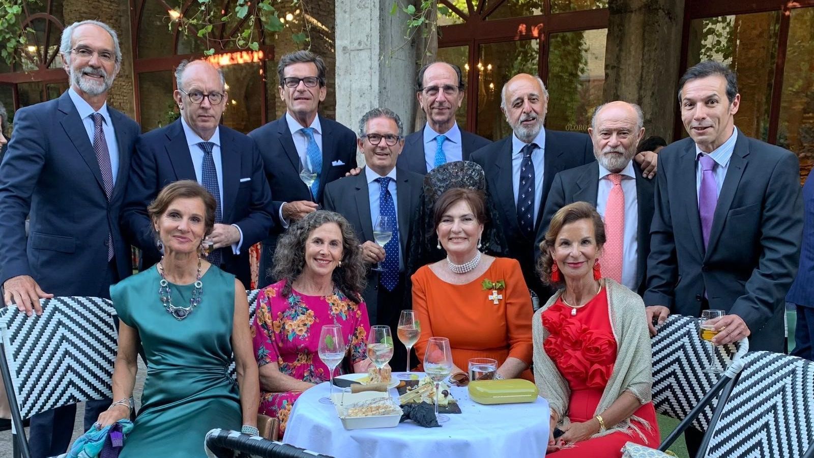 Carlos Baldó, Jorge Hevia, Alberto Arias, Iñigo Blanco, Jaime Úrculo, Manu Clausen, Juan Ramos, Fernando Hevia, Beatriz Baldó, Yolanda García,Paloma Crespo y Teresa Baldó.