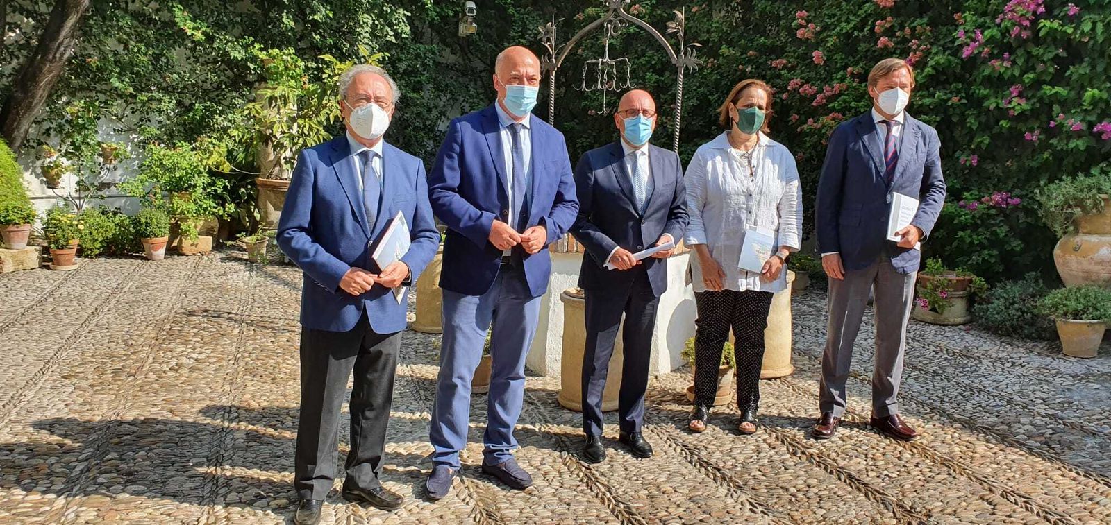 Antonio Díaz, Antonio Ruiz, Joseba Barrena, Blanca Torrent y Antonio Repullo.