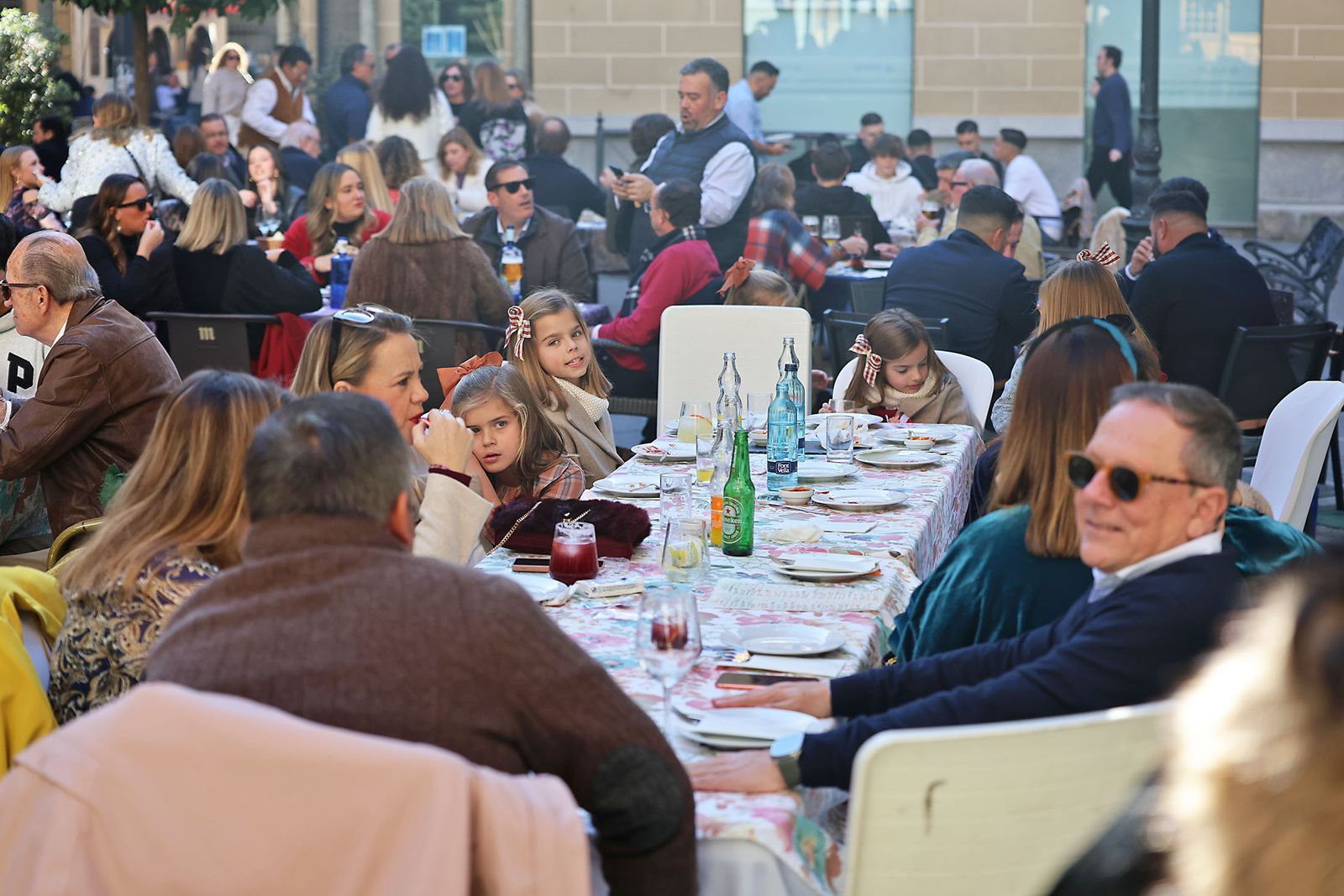 Imágenes de la fiesta del 24 de diciembre en las calle de Huelva