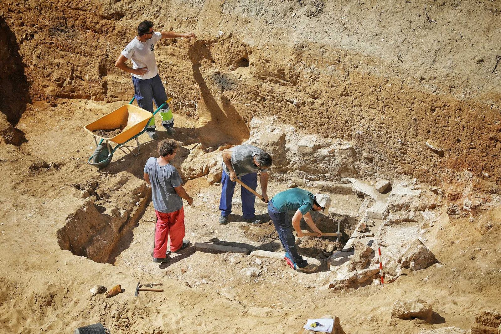 El columbario romano y otros restos del chalé de la Porteña en Cádiz