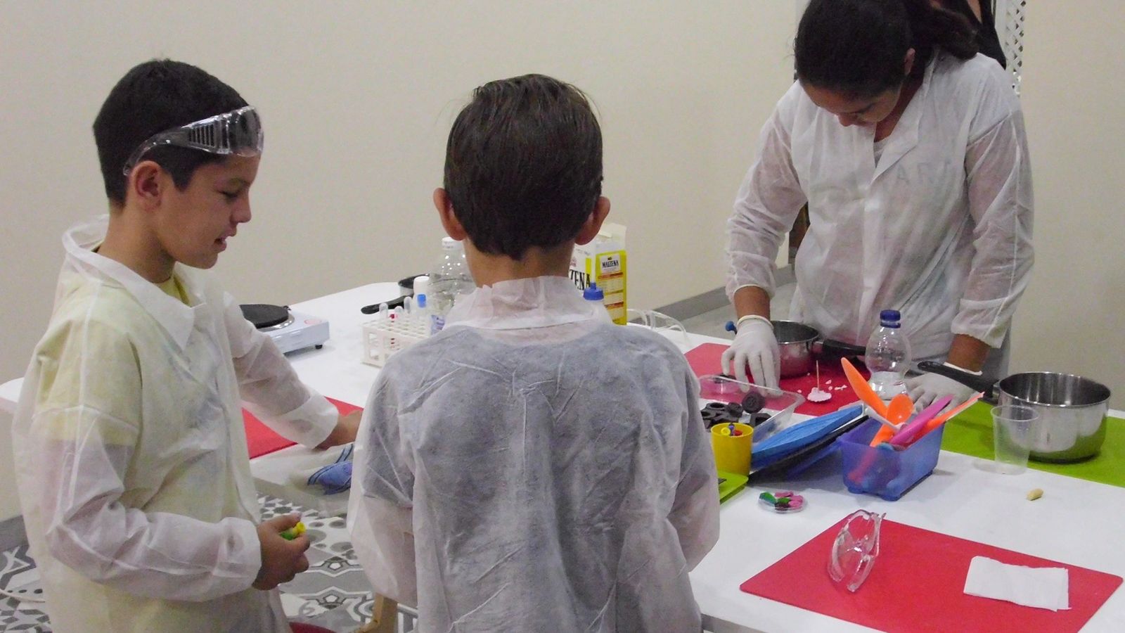 Pequeños científicos.