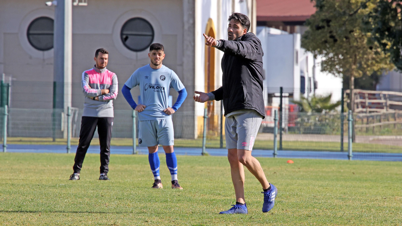 Primer entrenamiento de Romerito en el Xerez DFC Primer entrenamiento de Romerito en el Xerez DFC