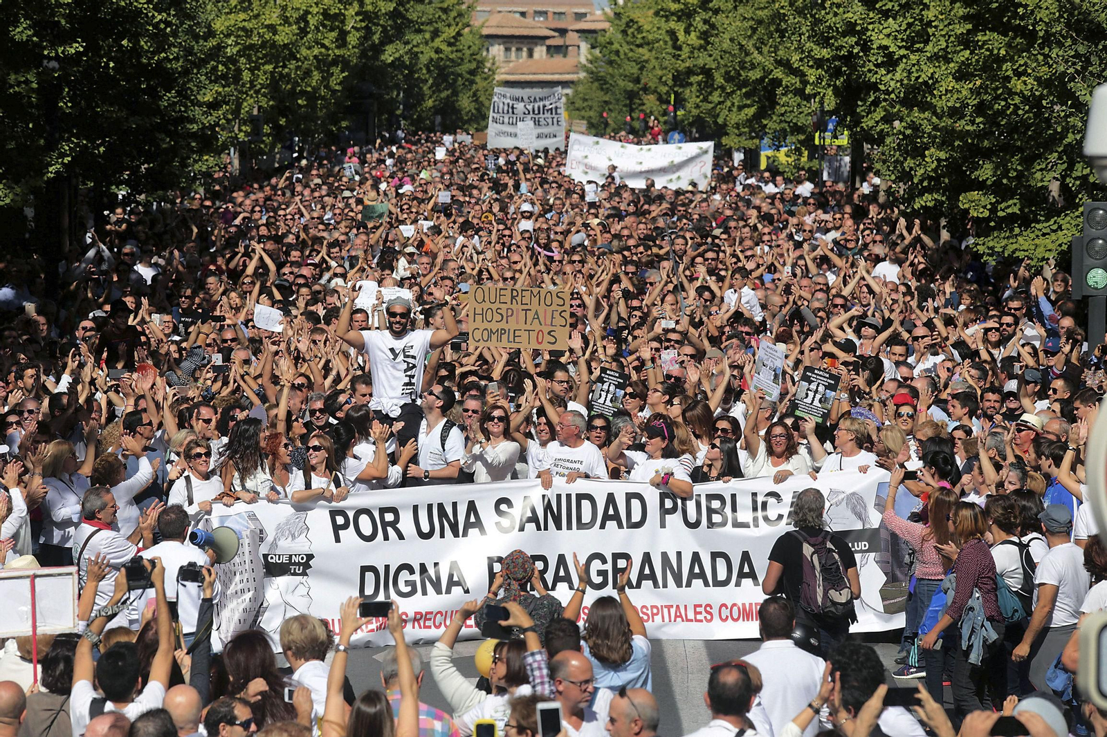 Impresionante manifestación contra la fusión hospitalaria celebrada el 16 de octubre de 2016. Impresionante manifestación contra la fusión hospitalaria celebrada el 16 de octubre de 2016.