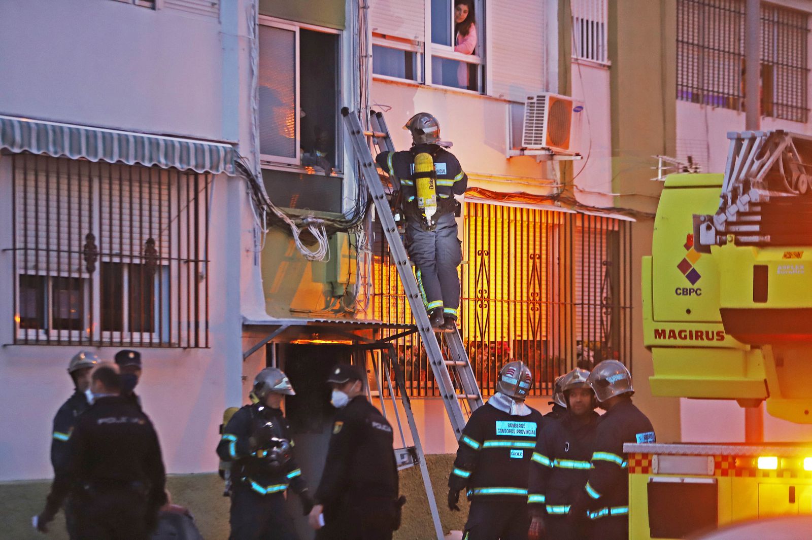Imágenes del incendio en Santo Tomás de Aquino
