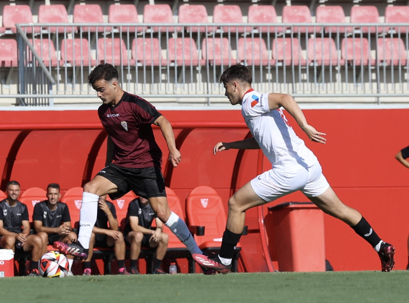 La derrota del Córdoba CF ante el Sevilla Atlético en su cuarto test de pretemporada, en imágenes