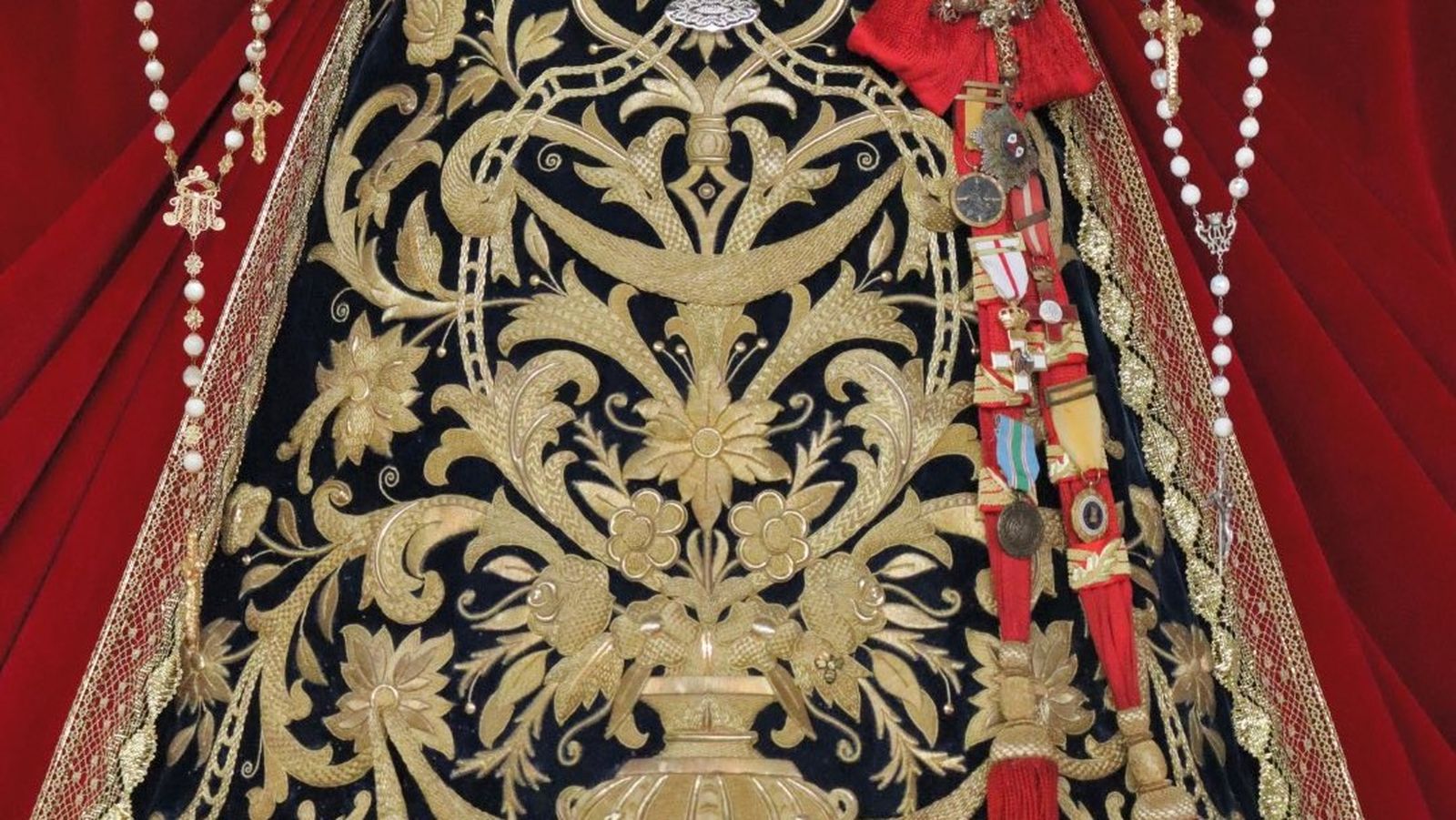 Fotogalería ‘Granada bajo palio’ 2025: Nuestra Señora de la Luz