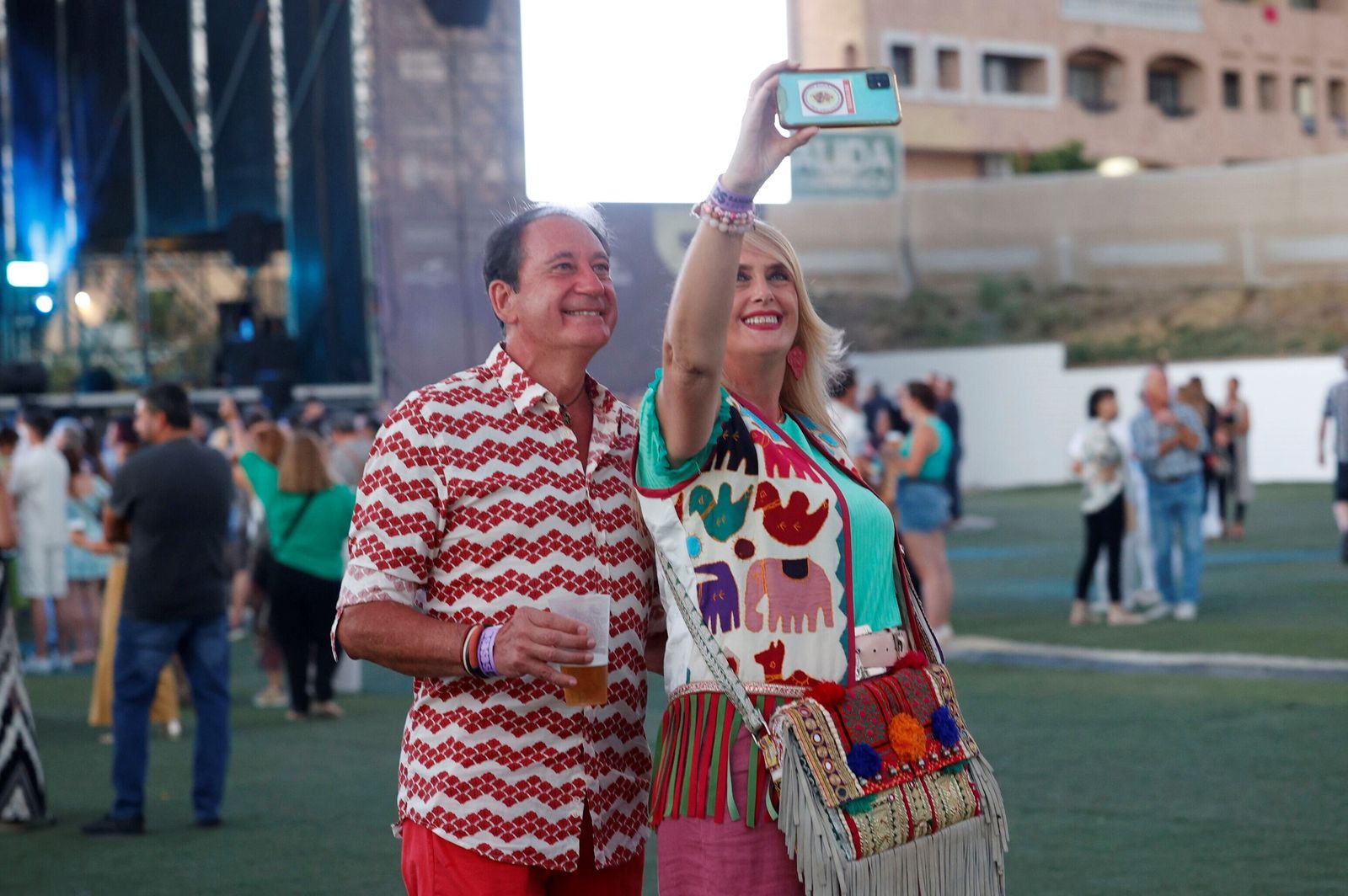 Búscate en el concierto  "80's leyends" en Bahía Sound.