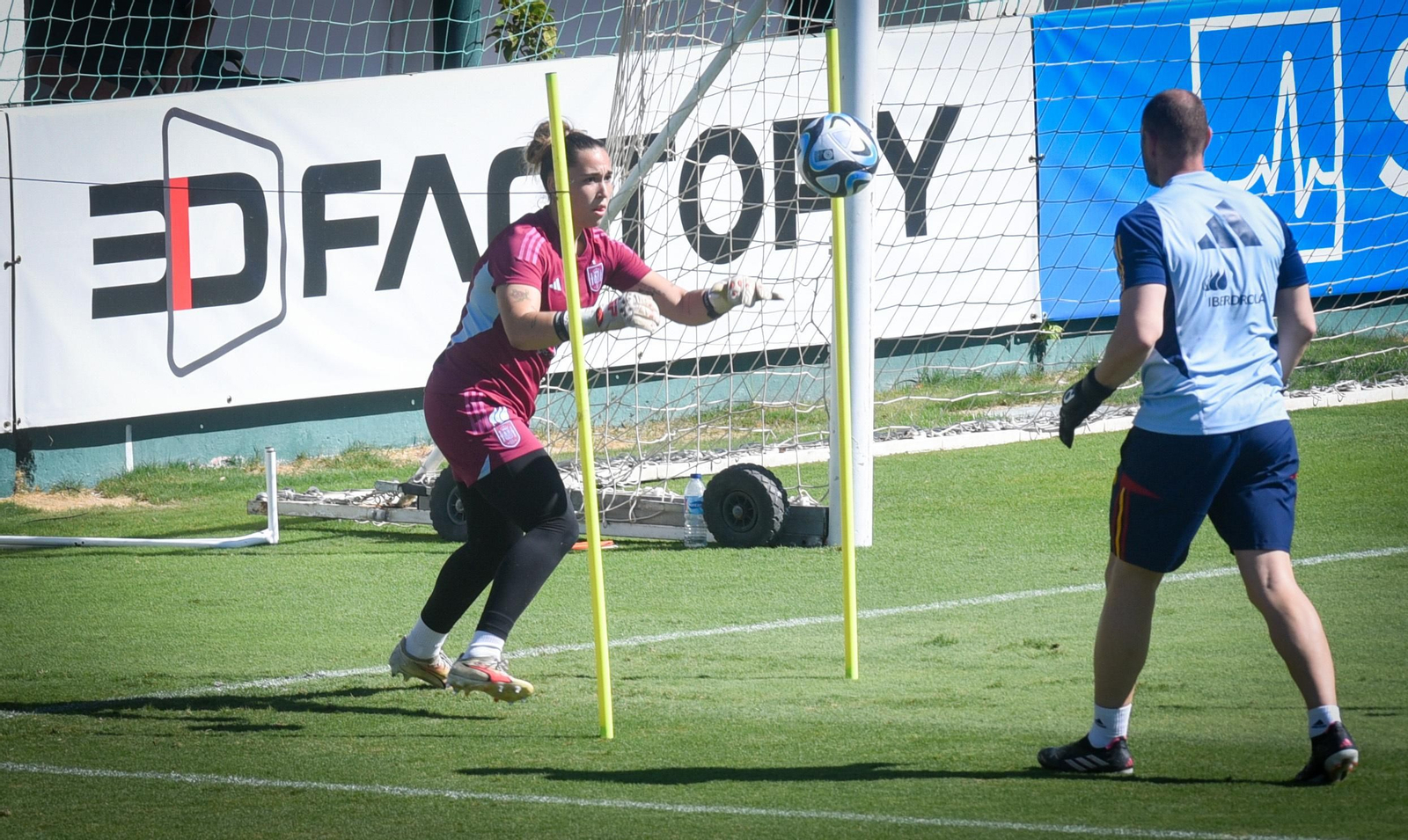 El entrenamiento de la Selección Española Femenina, en imágenes