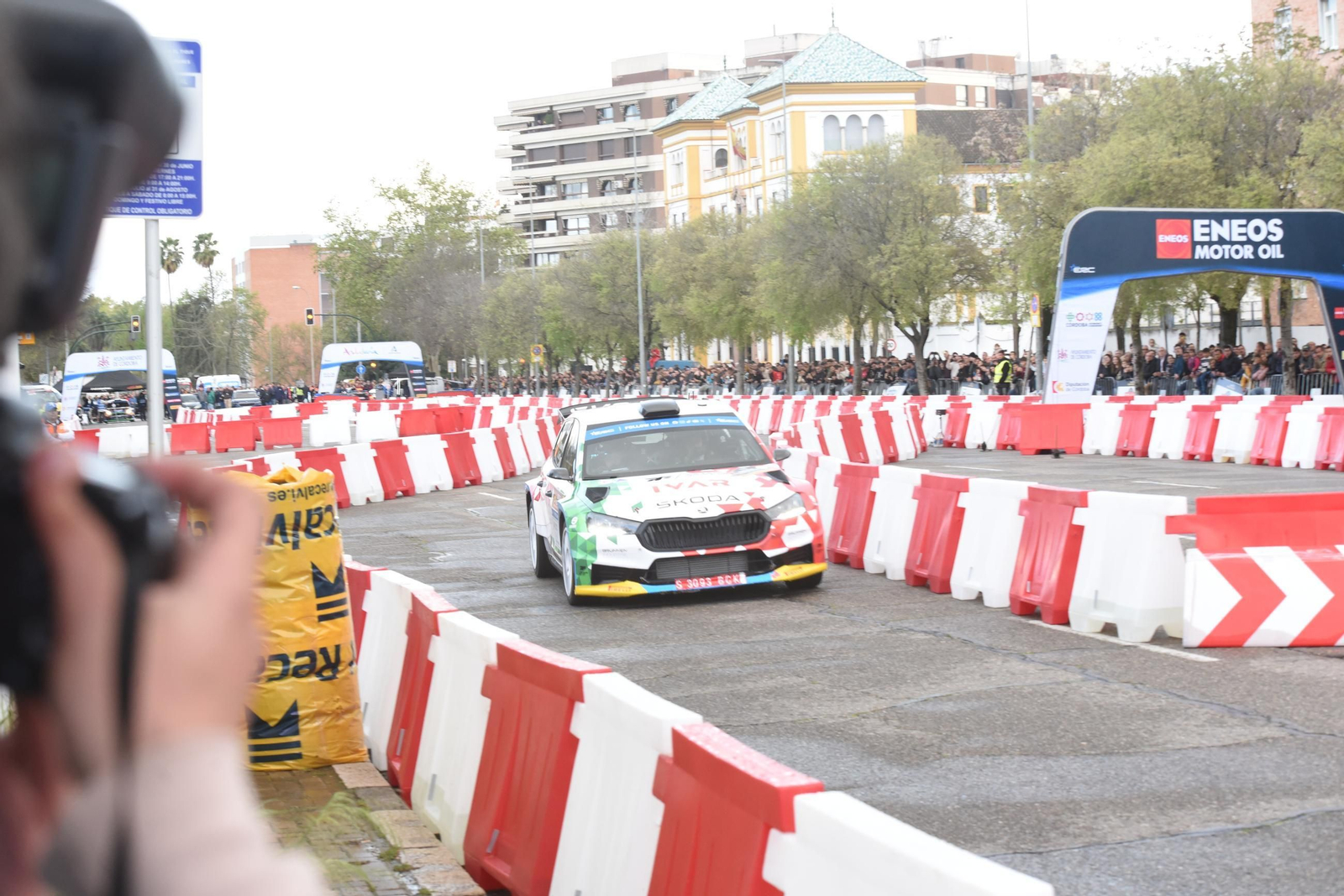 Las mejores fotos del espectacular tramo urbano del Rallye Sierra Morena 2025