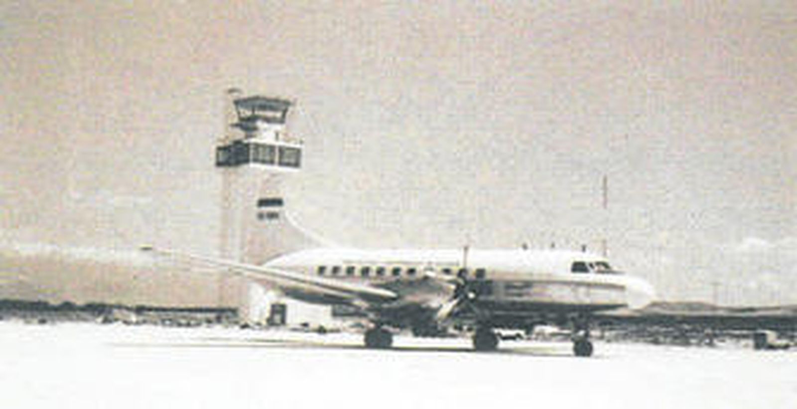 El aeropuerto García Lorca celebra su 40 cumpleaños